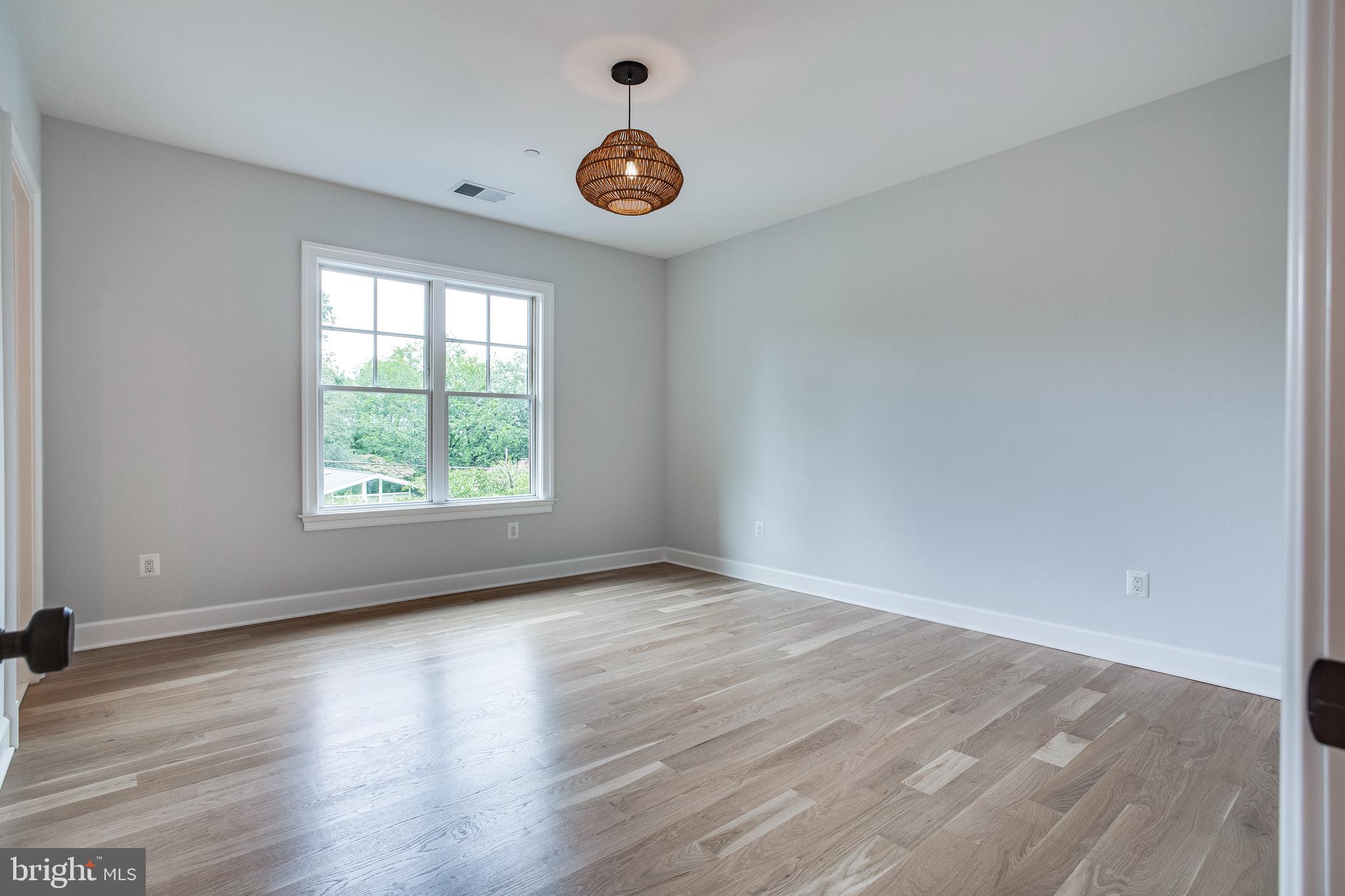 KENWOOD PARK - Residential