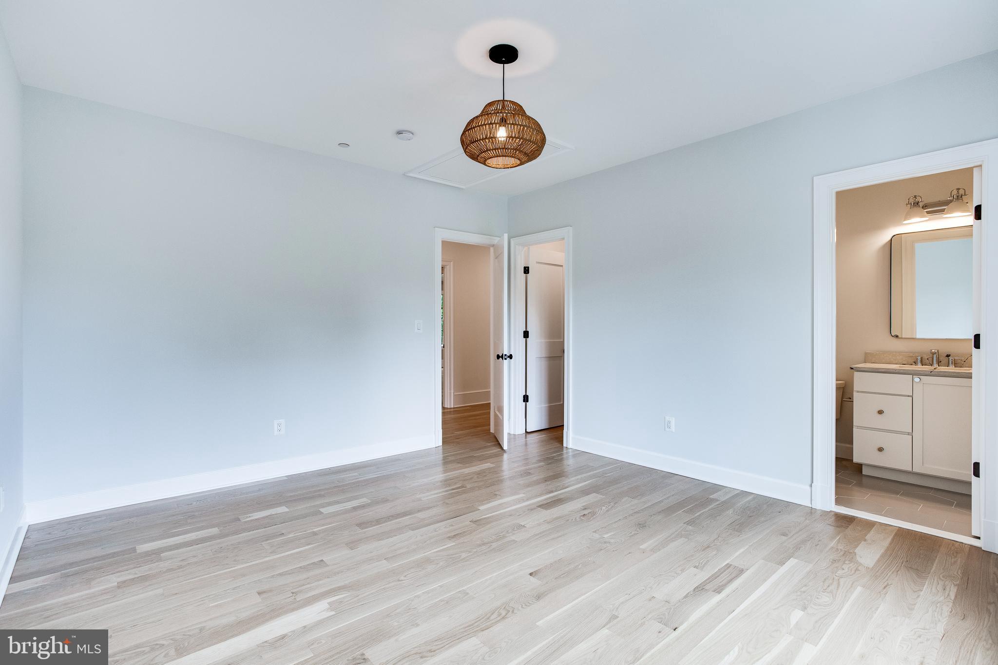 KENWOOD PARK - Residential