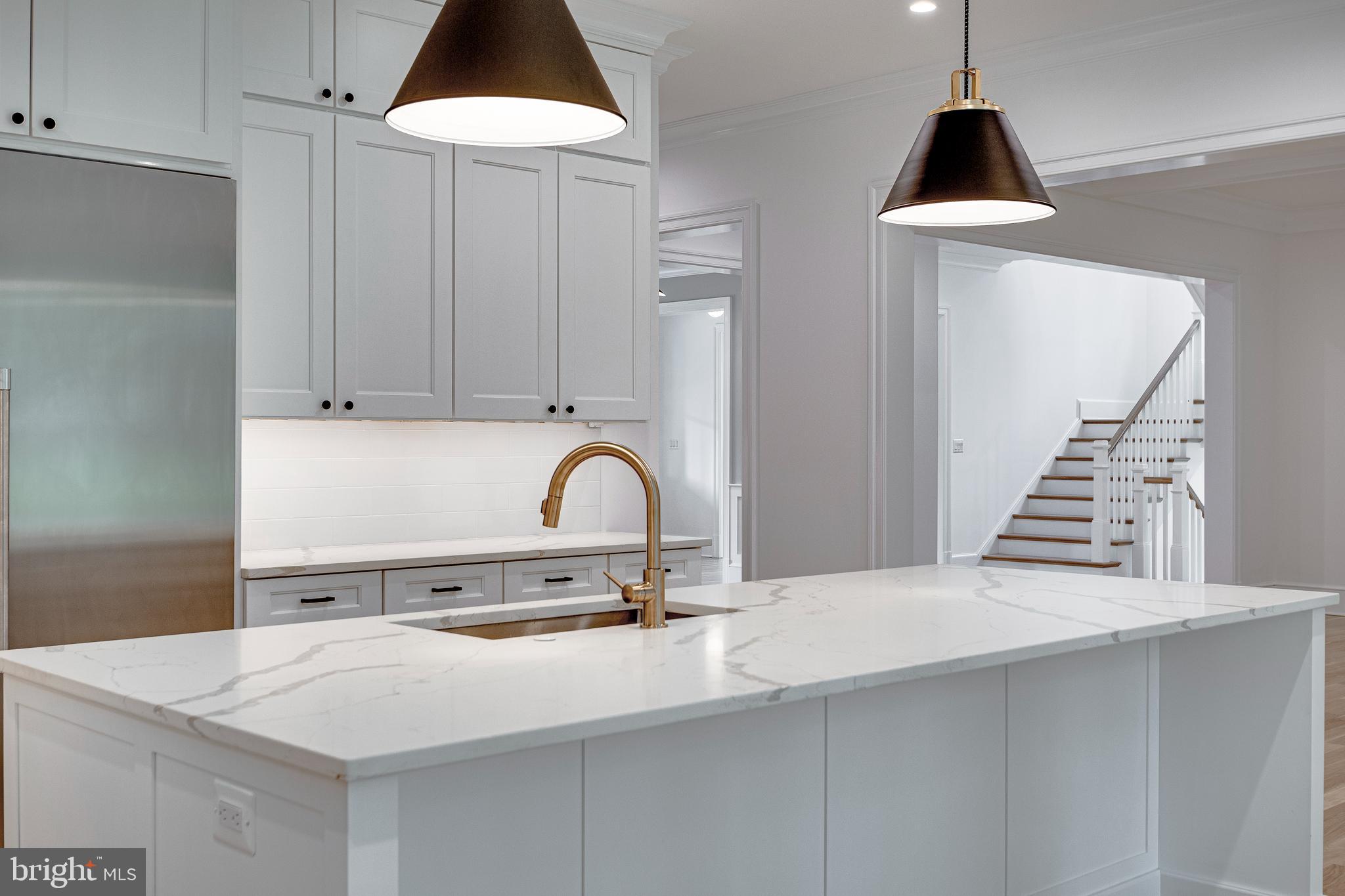 KENWOOD PARK - Residential