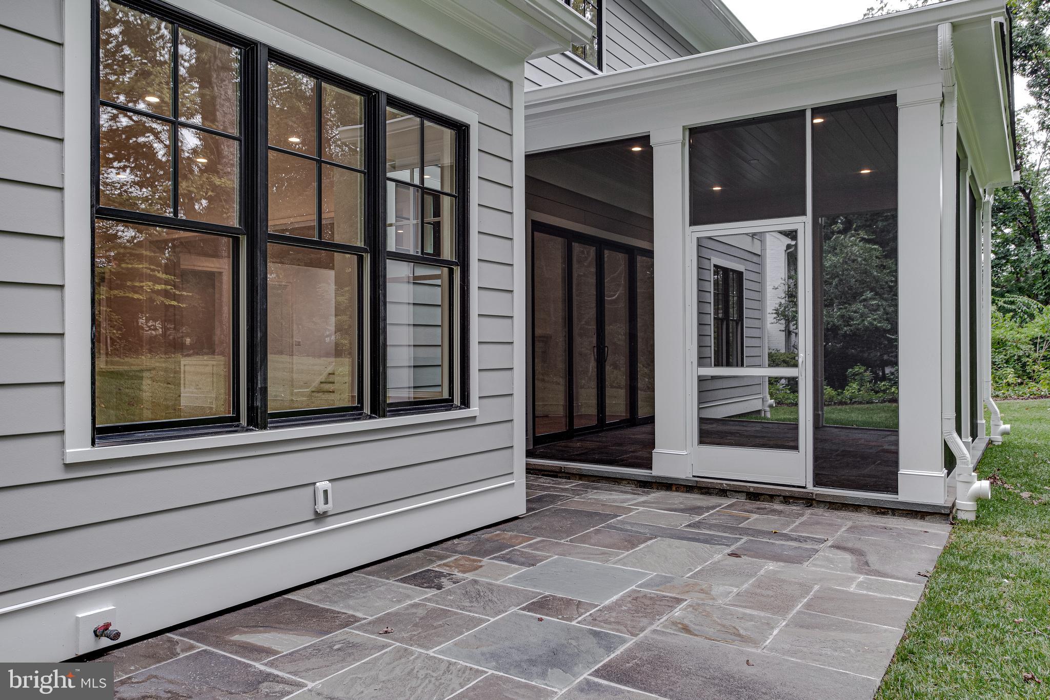 KENWOOD PARK - Residential