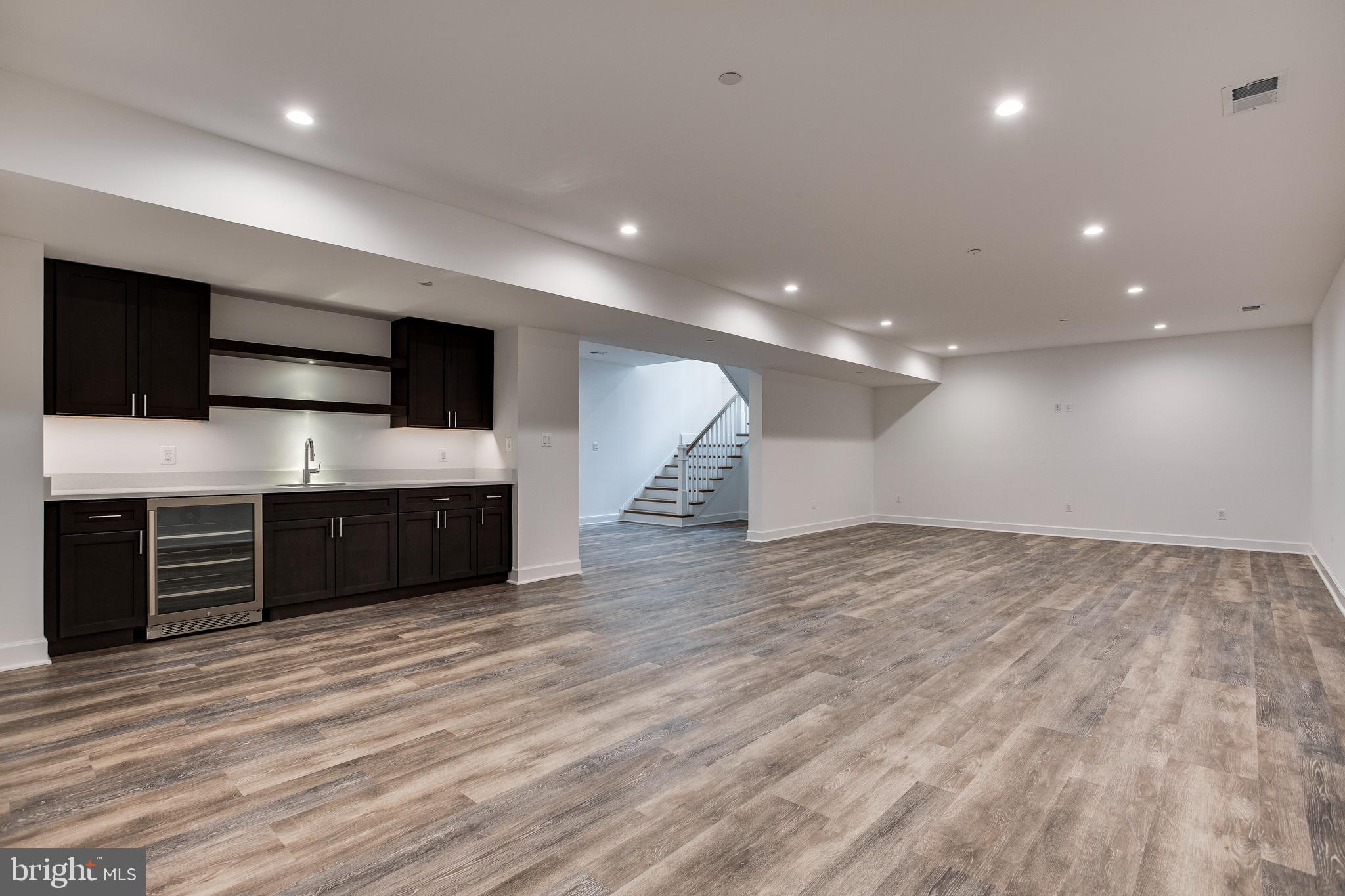 KENWOOD PARK - Residential