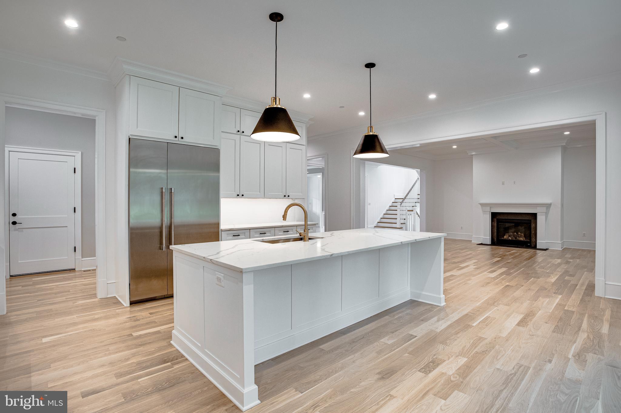 KENWOOD PARK - Residential