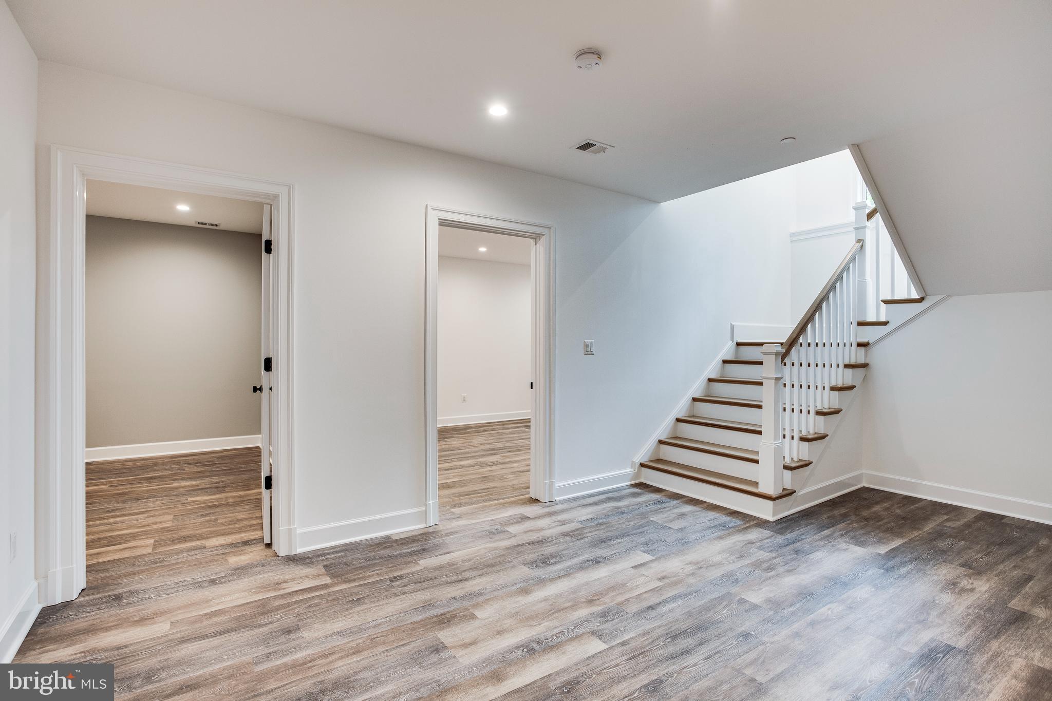 KENWOOD PARK - Residential