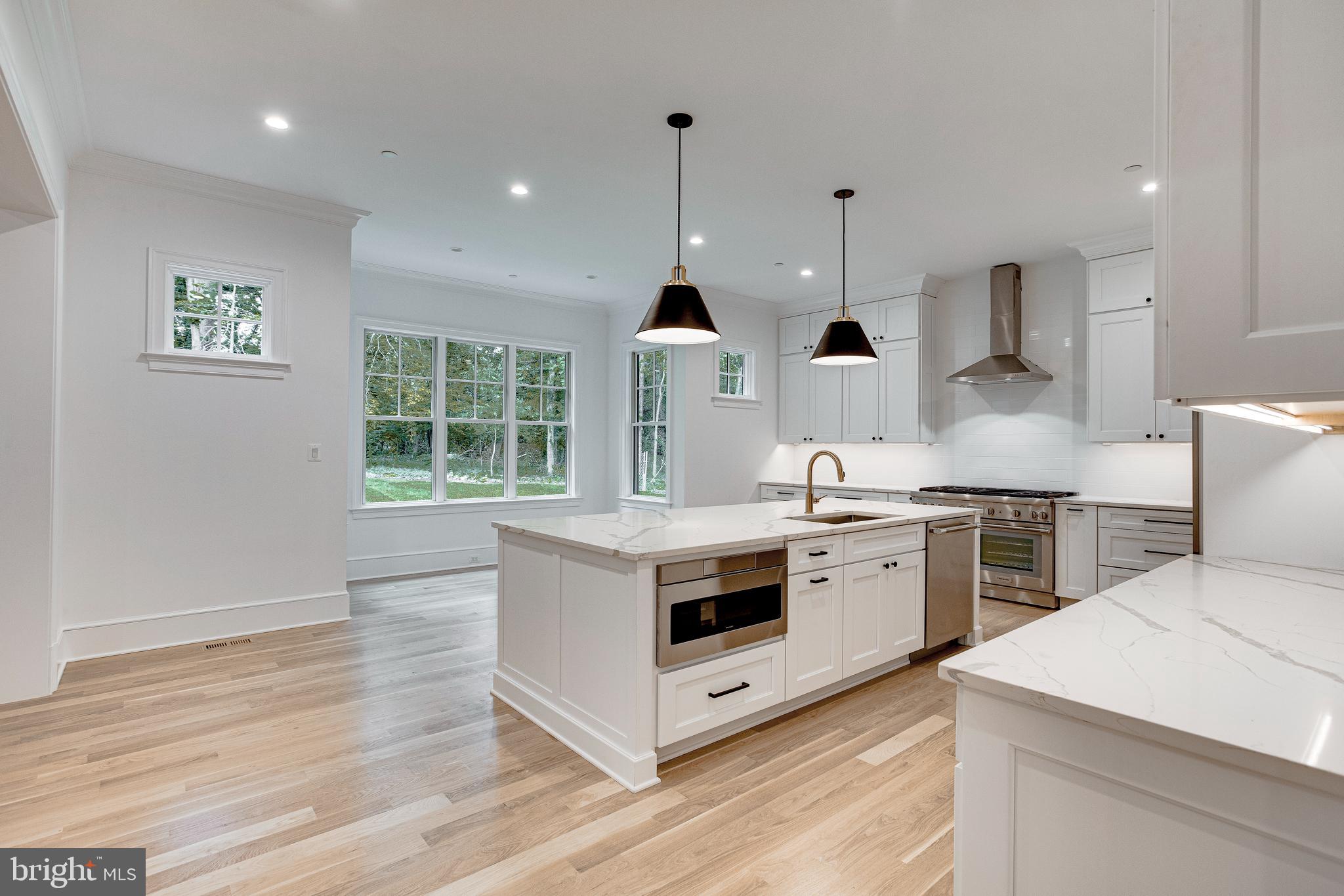 KENWOOD PARK - Residential