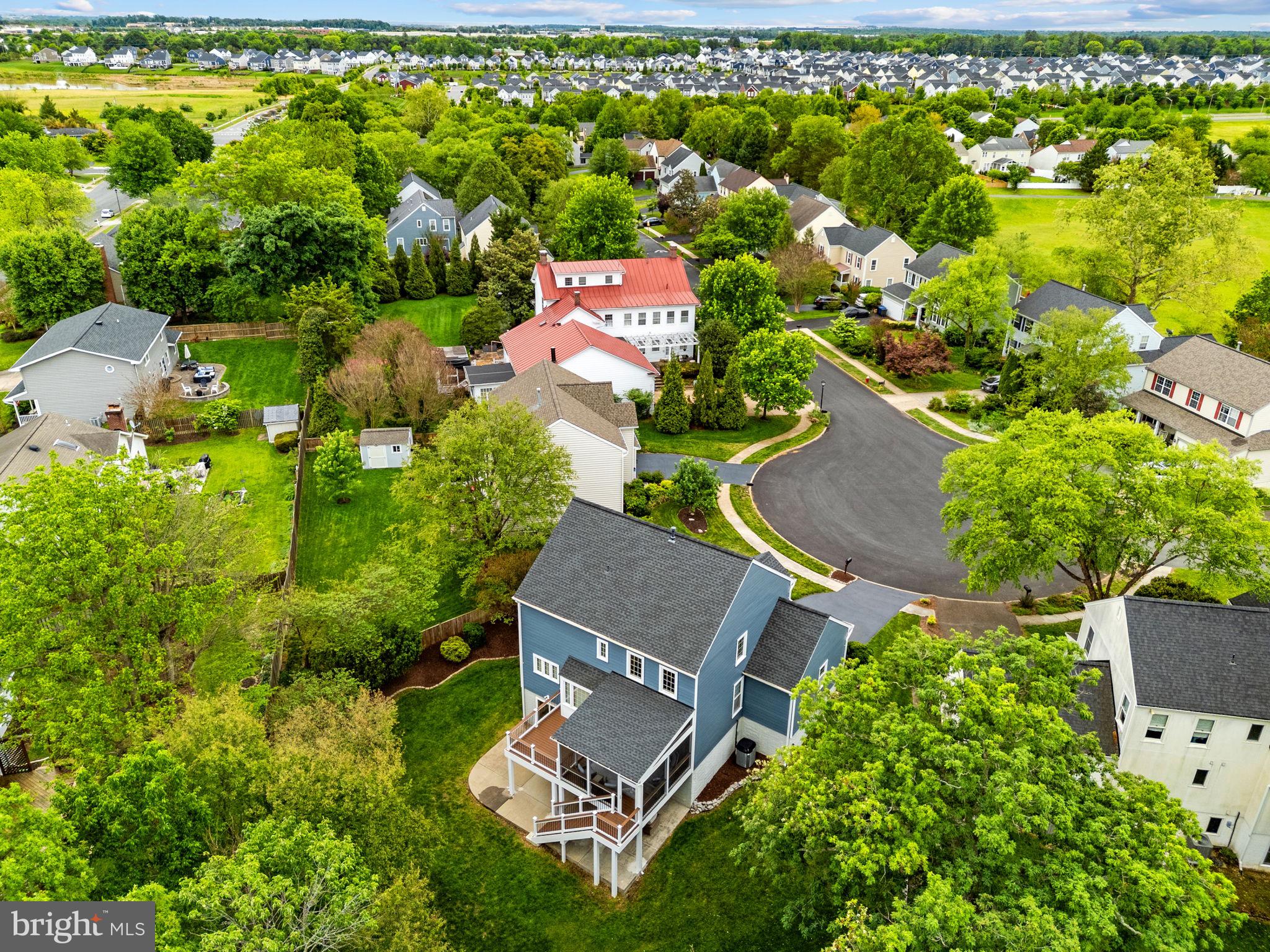 LINDEN HILL - Residential