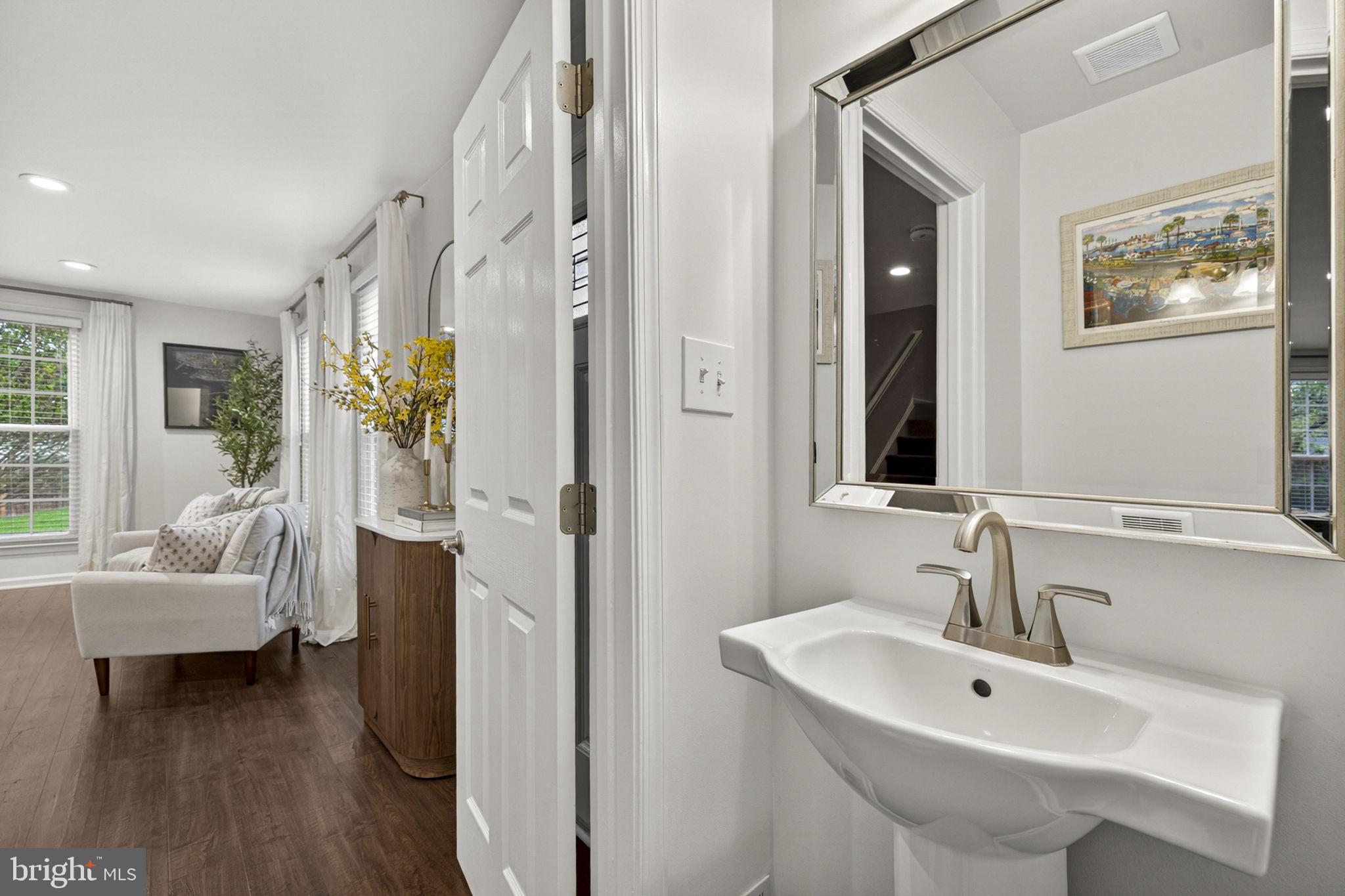 LINDEN HILL - Residential
