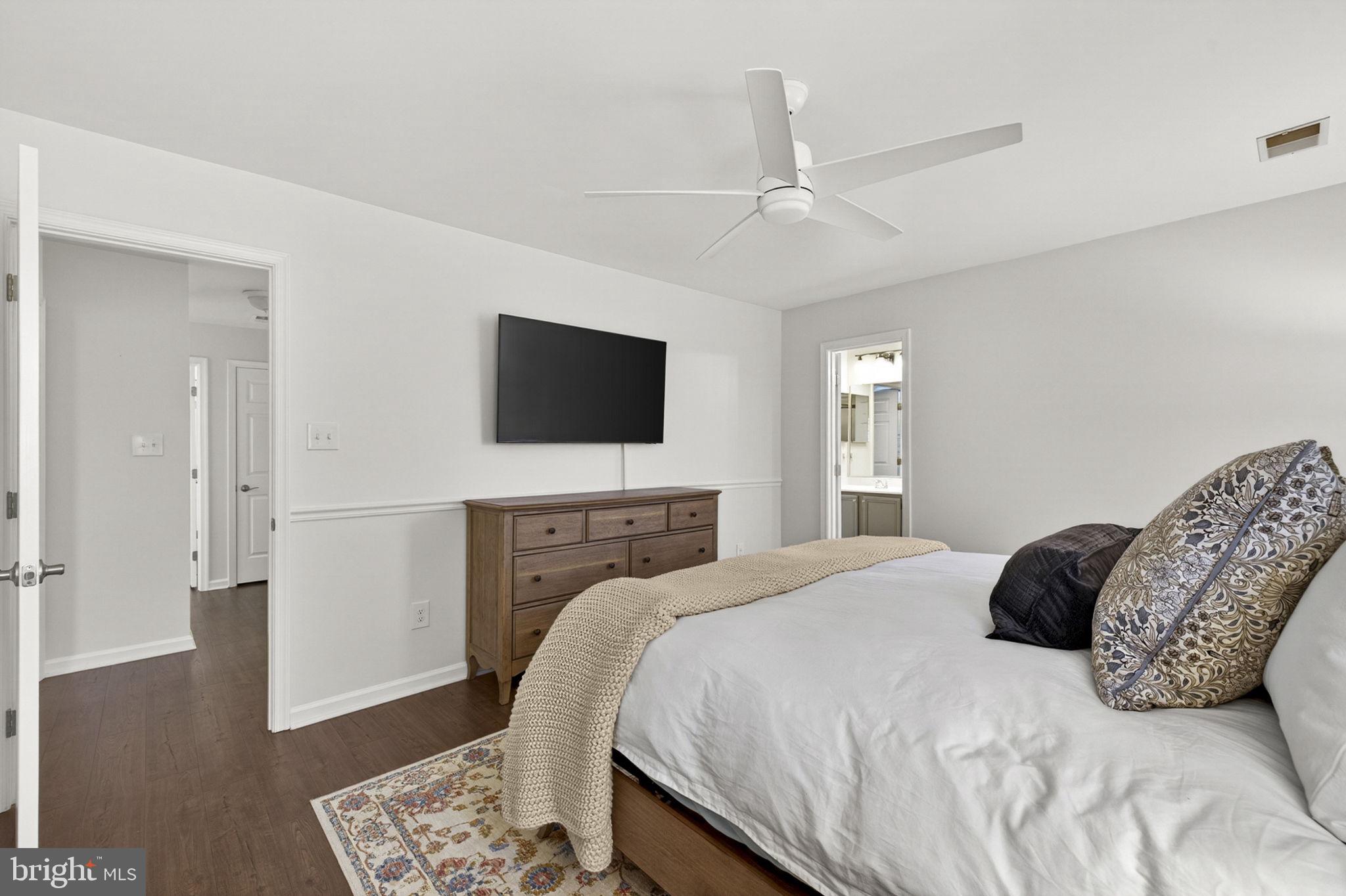 LINDEN HILL - Residential