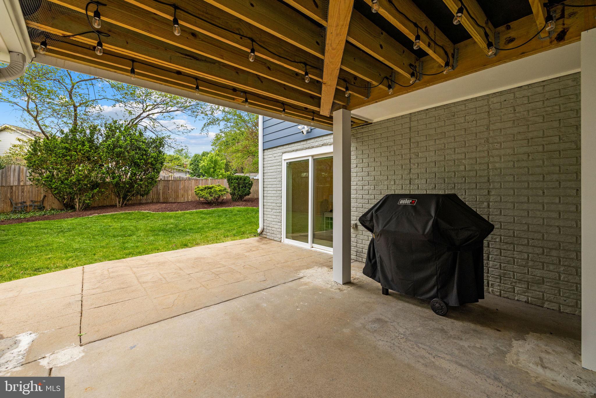 LINDEN HILL - Residential