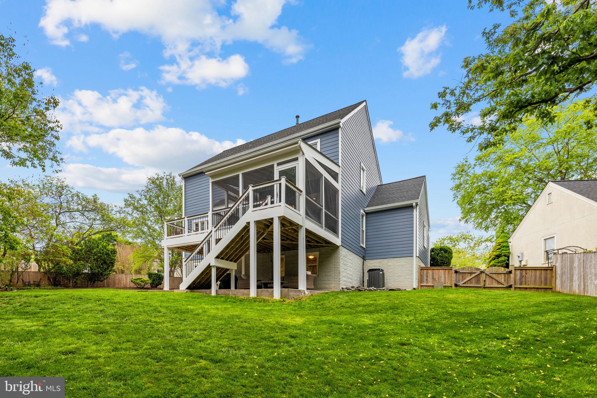 LINDEN HILL - Residential