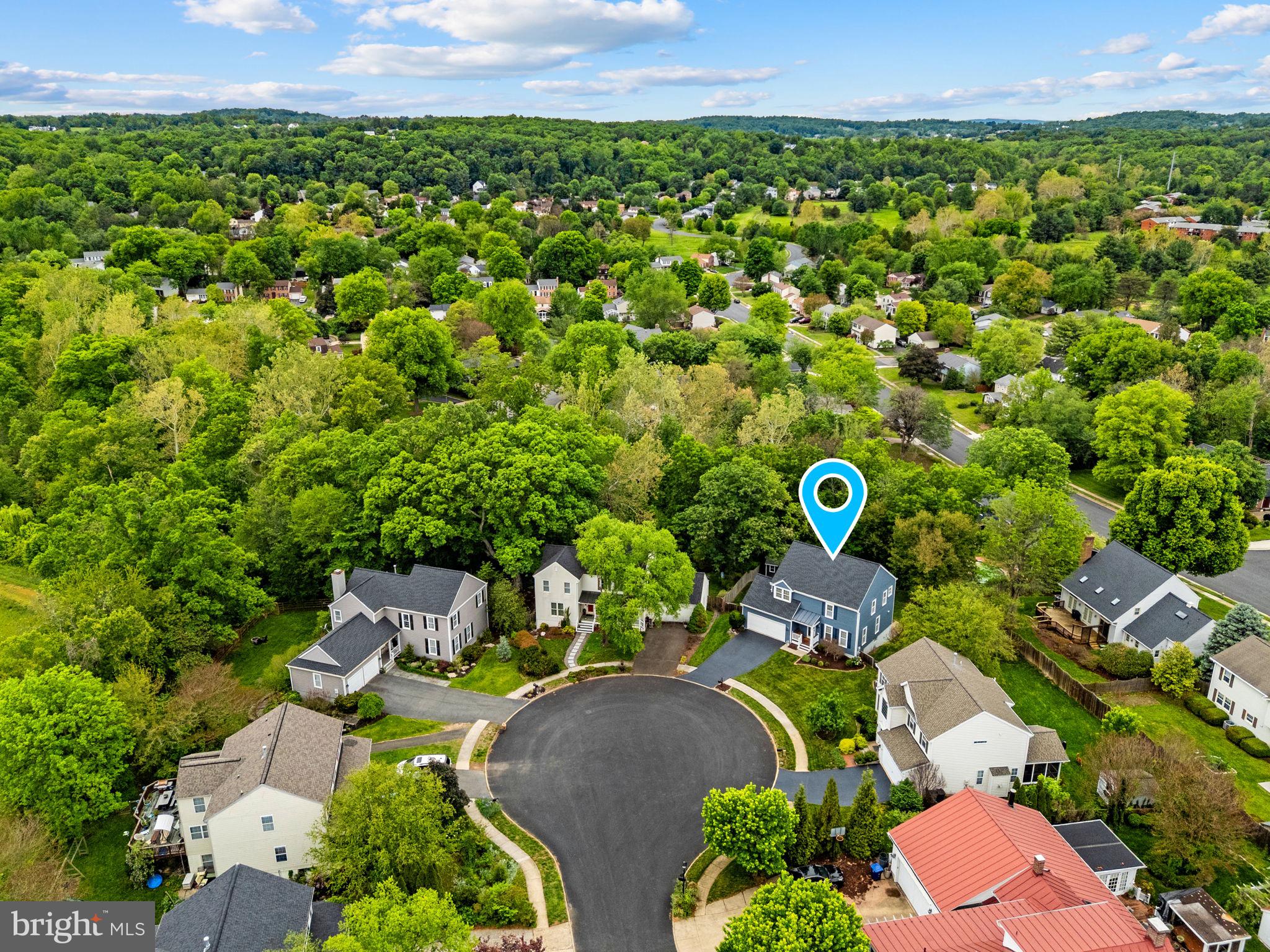 LINDEN HILL - Residential
