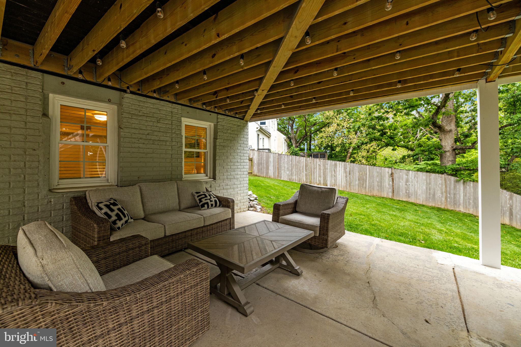 LINDEN HILL - Residential