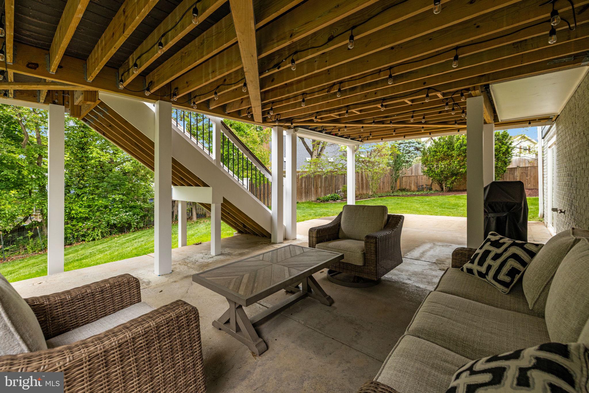 LINDEN HILL - Residential