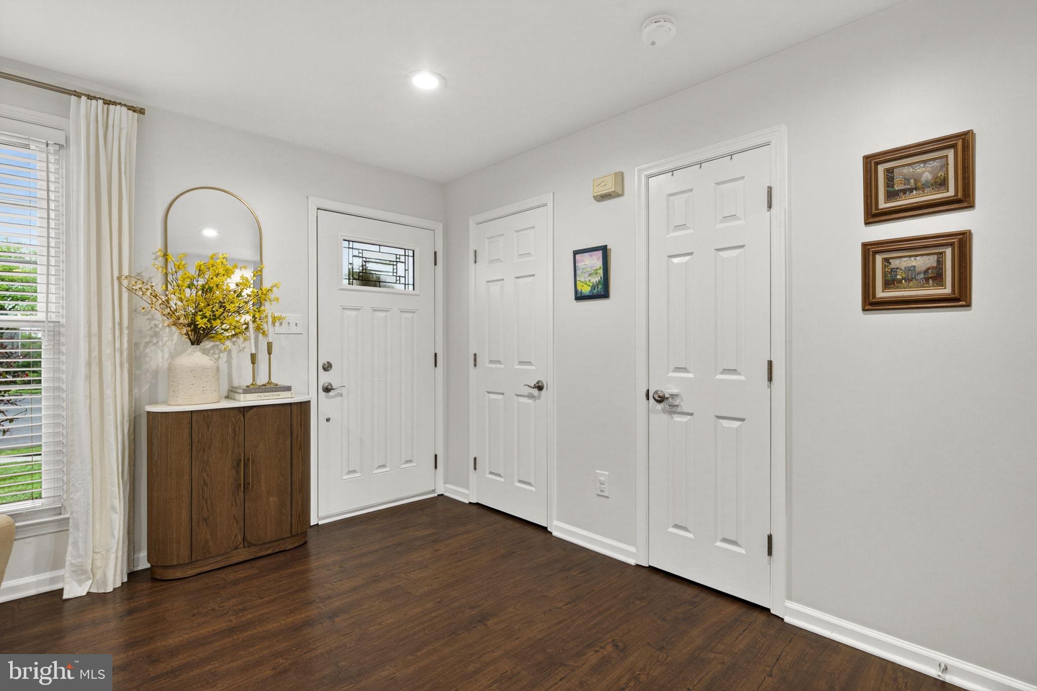 LINDEN HILL - Residential