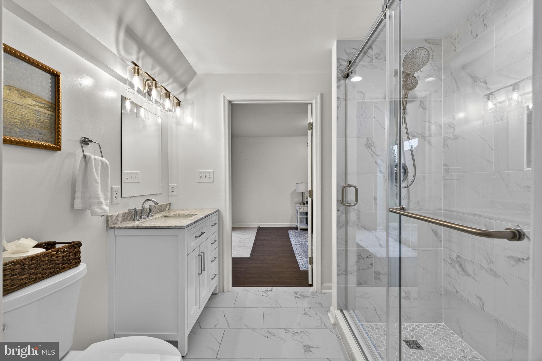 LINDEN HILL - Residential