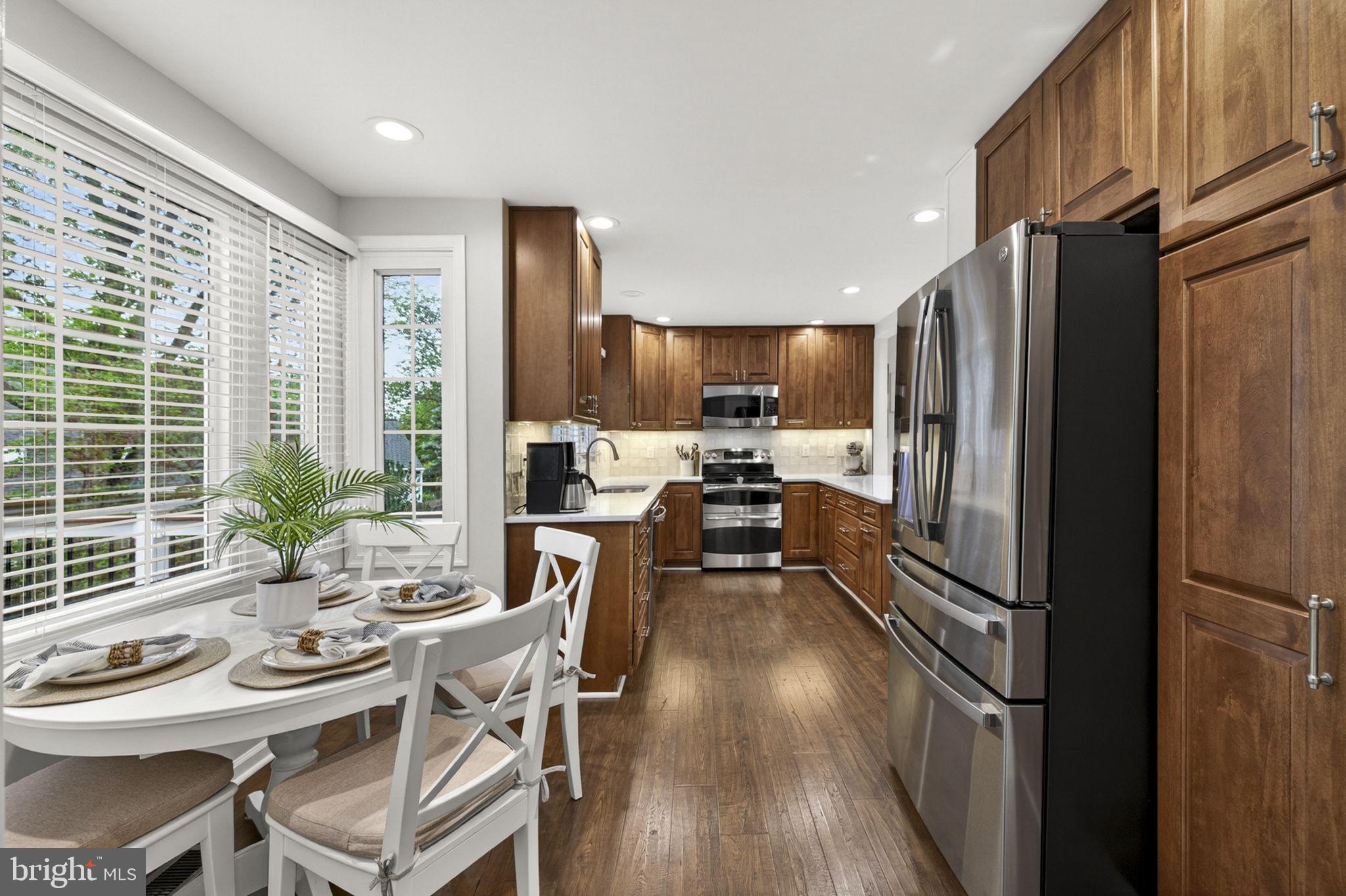 LINDEN HILL - Residential