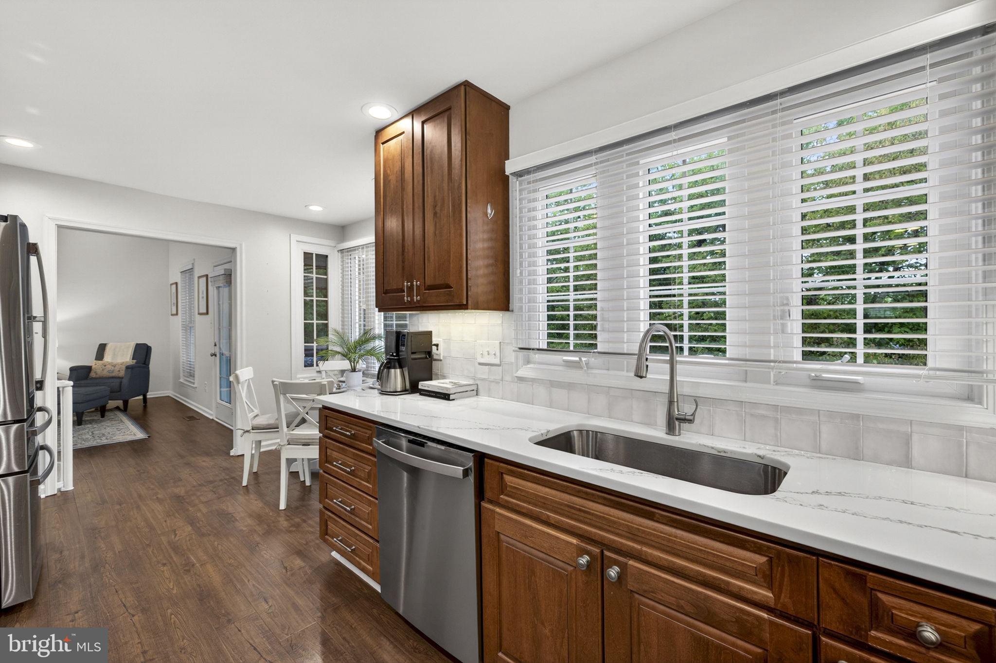 LINDEN HILL - Residential