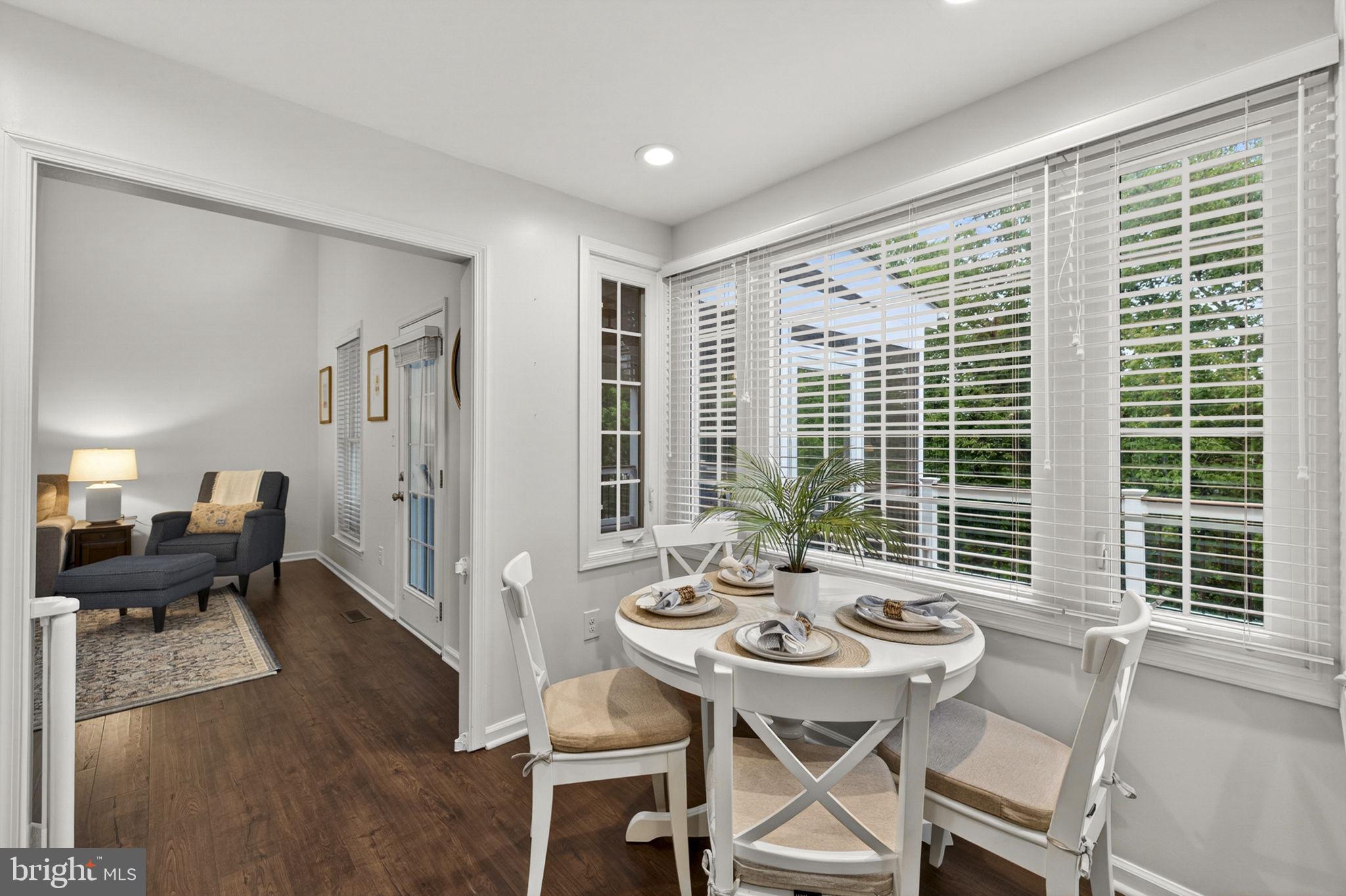 LINDEN HILL - Residential