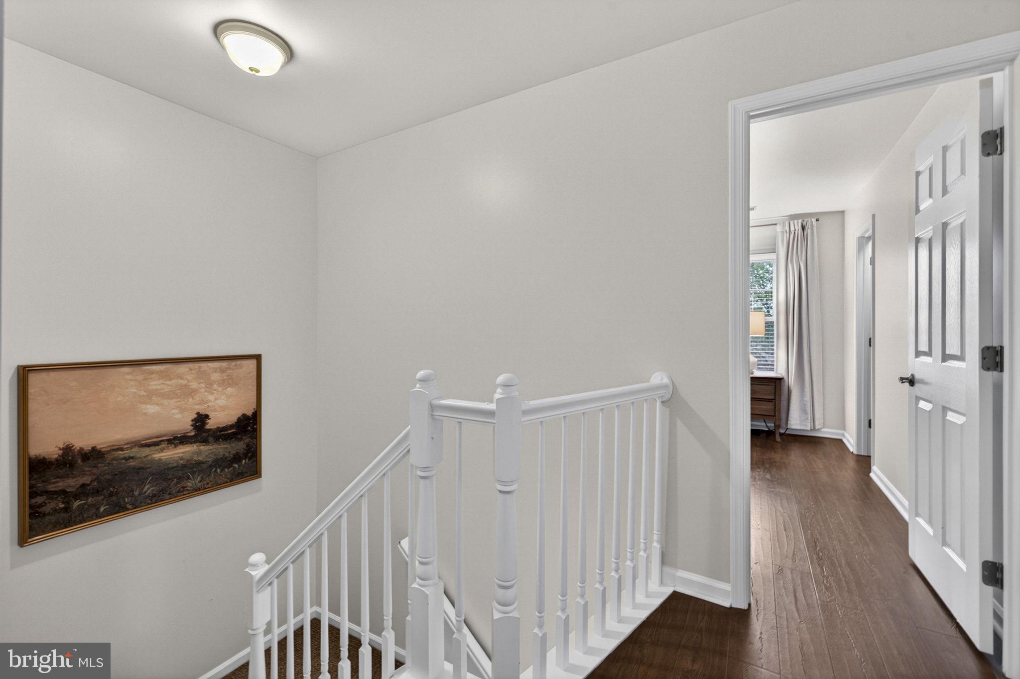LINDEN HILL - Residential