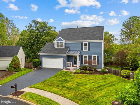 Photo of 34 Linden Hill Way SW, LEESBURG, VA 20175 (MLS # VALO2125188)