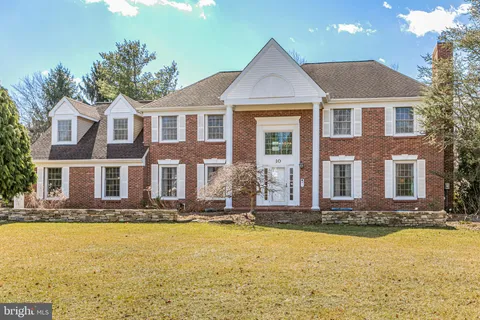 10 Garnet Lane, Princeton Junction, NJ MLS: NJME2055804