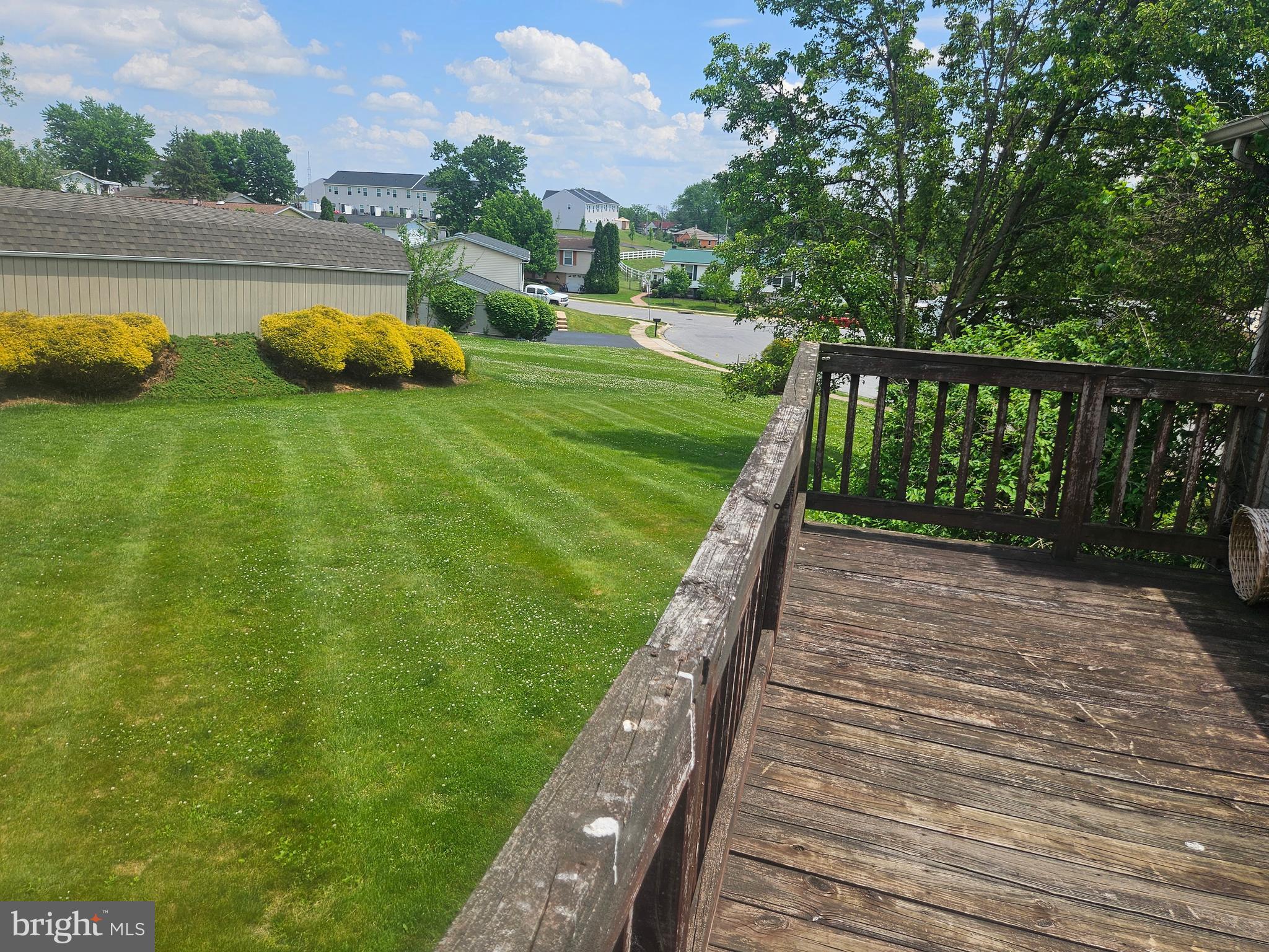 DELWOOD MANOR - Residential