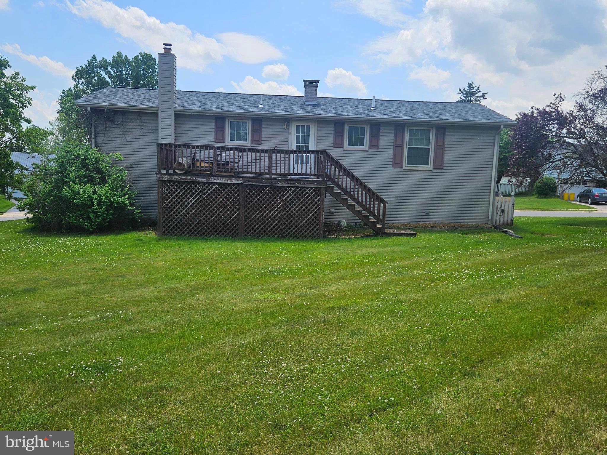 DELWOOD MANOR - Residential