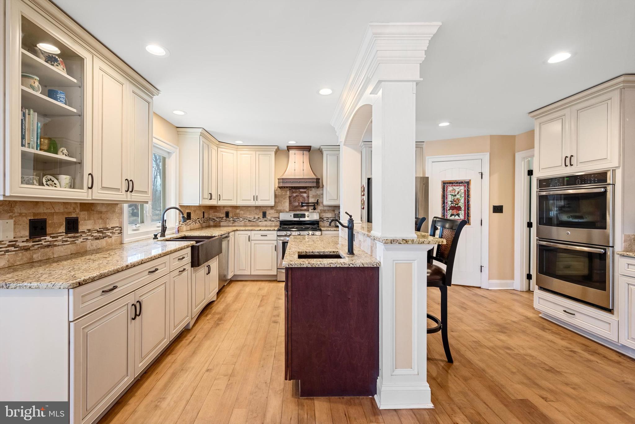 OAK HILL - Residential