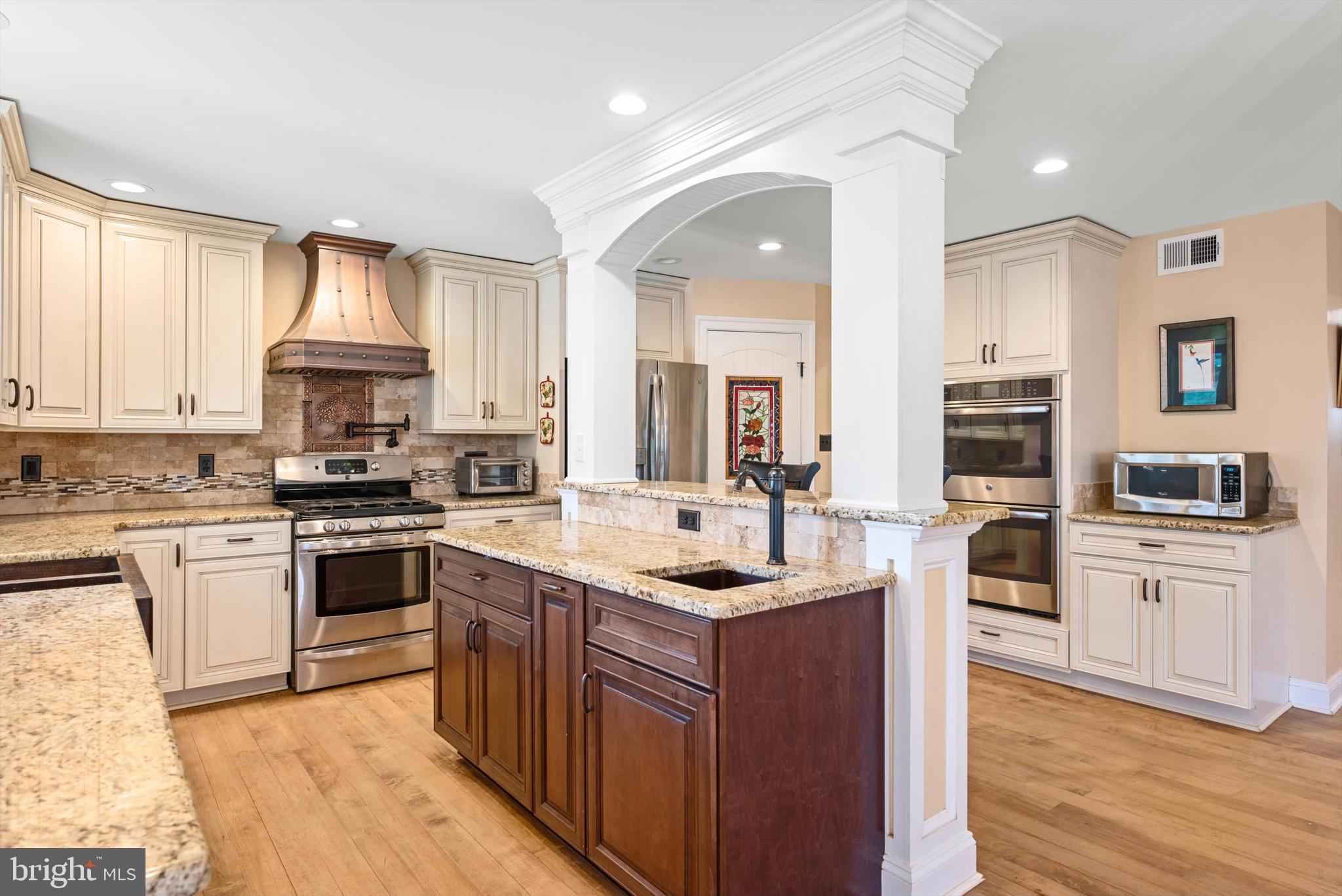 OAK HILL - Residential