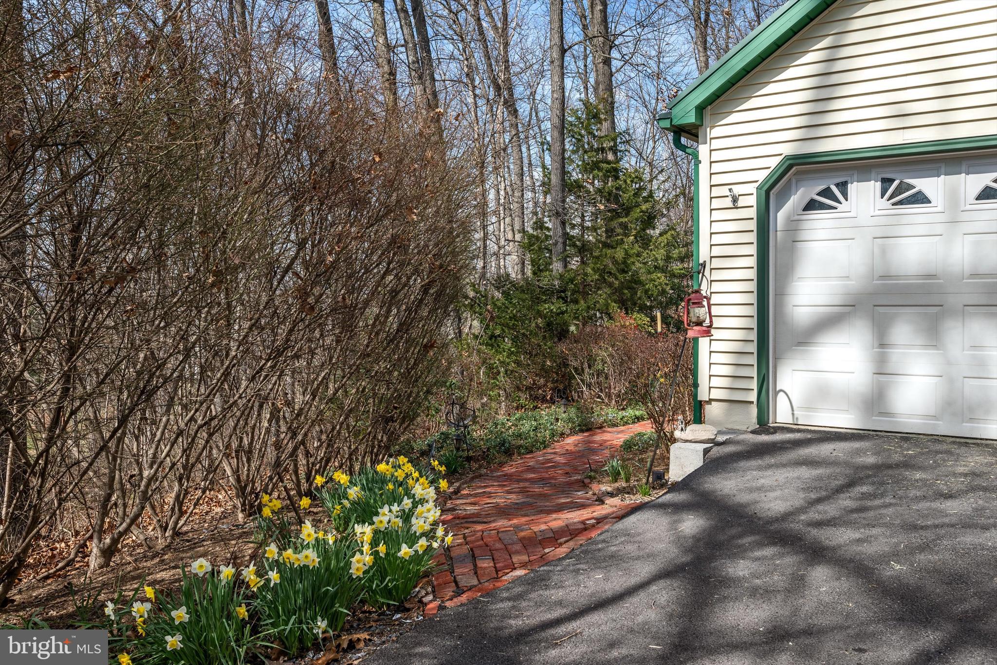 OAK HILL - Residential