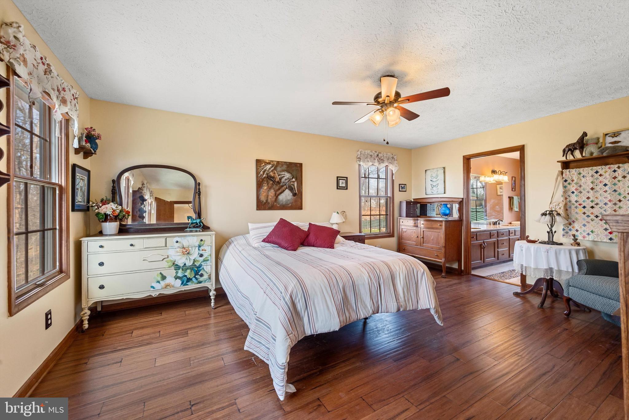 OAK HILL - Residential