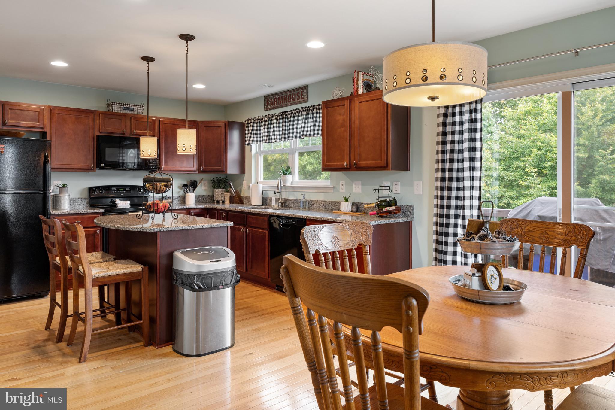 WILDERNESS SHORES - Residential