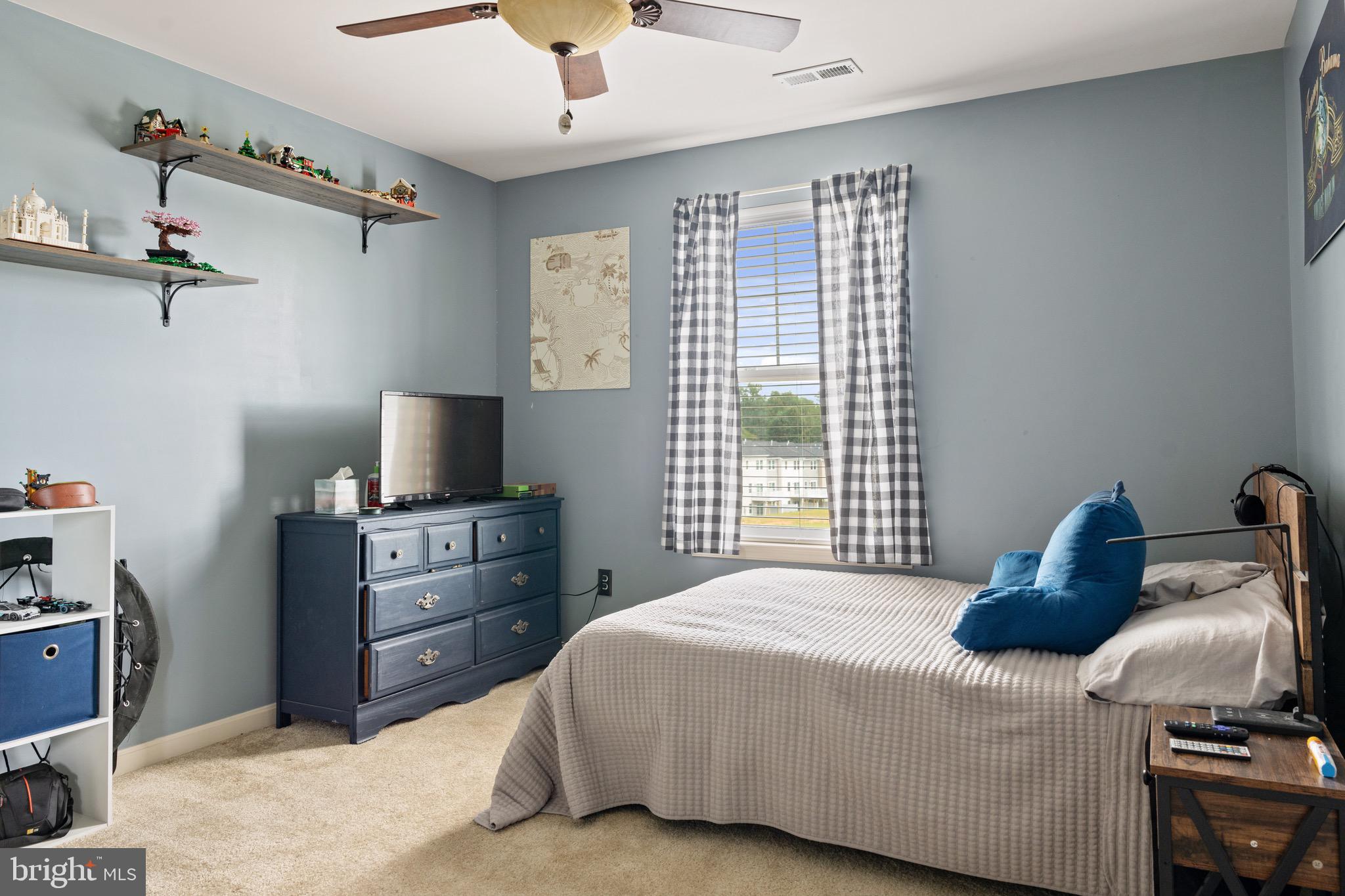 WILDERNESS SHORES - Residential