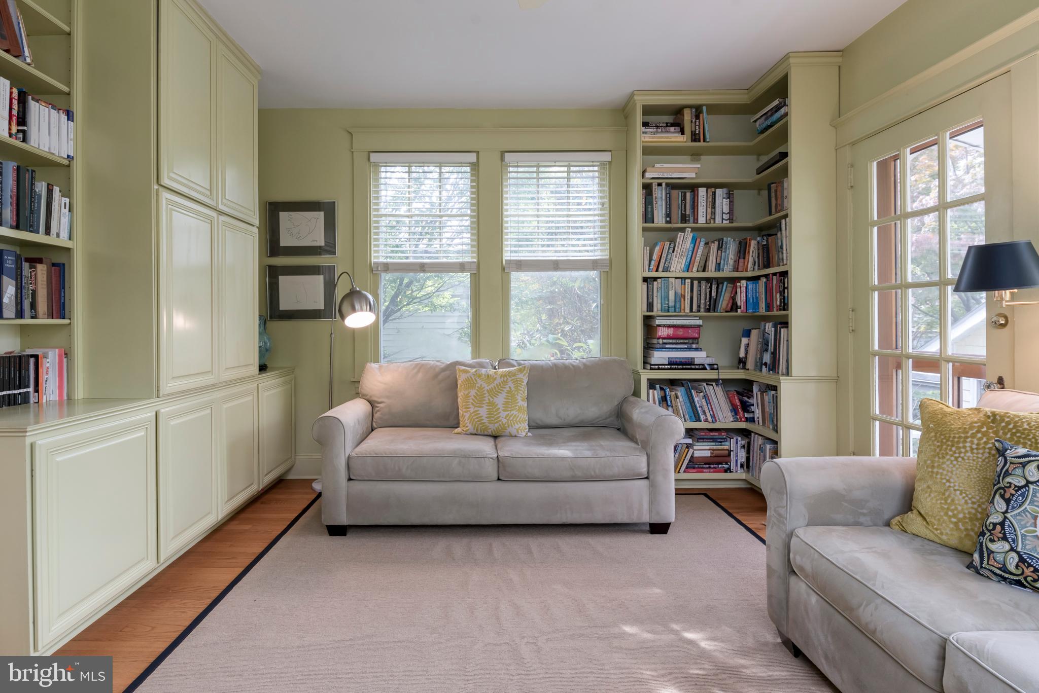 MURRAY HILL - Residential