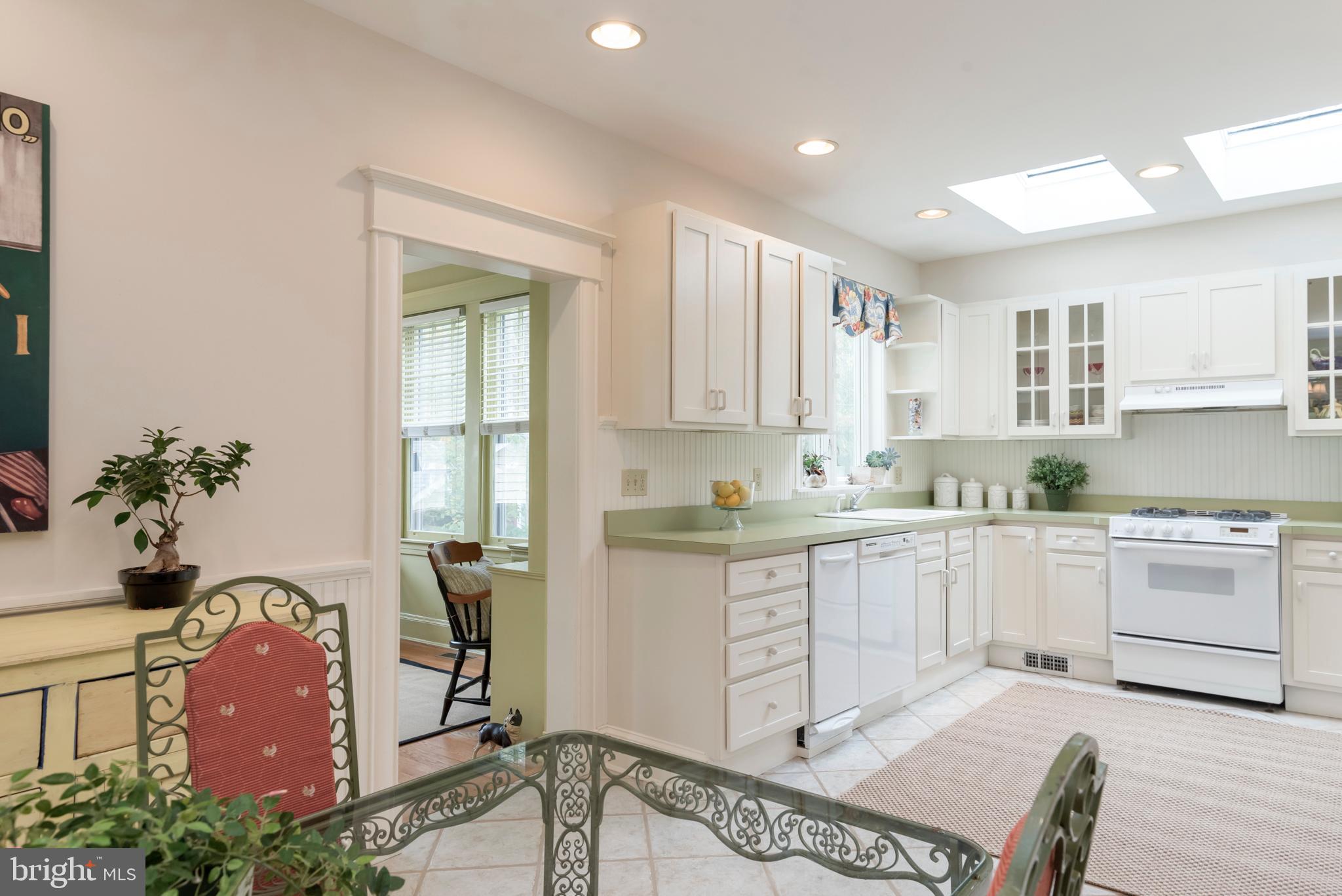 MURRAY HILL - Residential