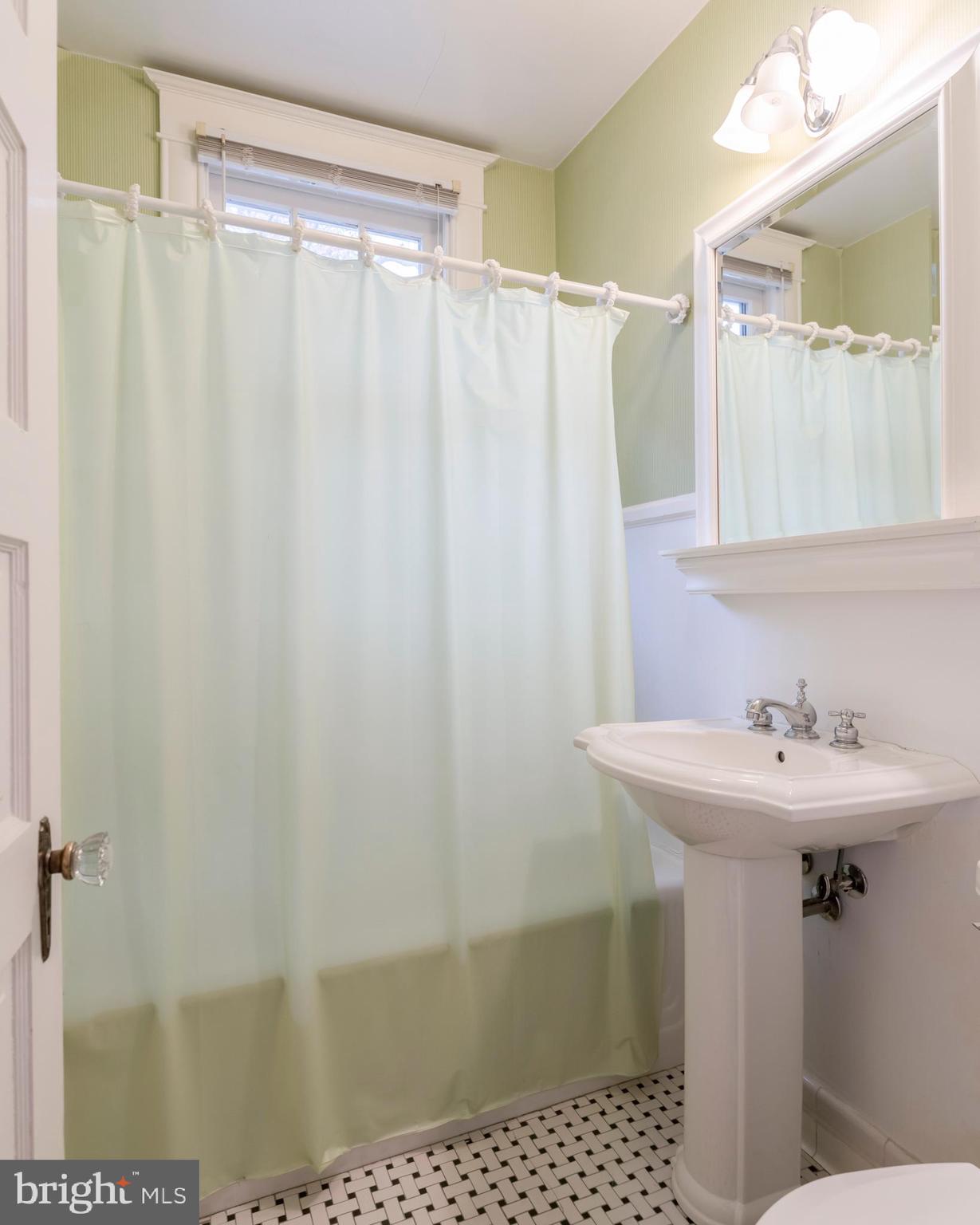 MURRAY HILL - Residential