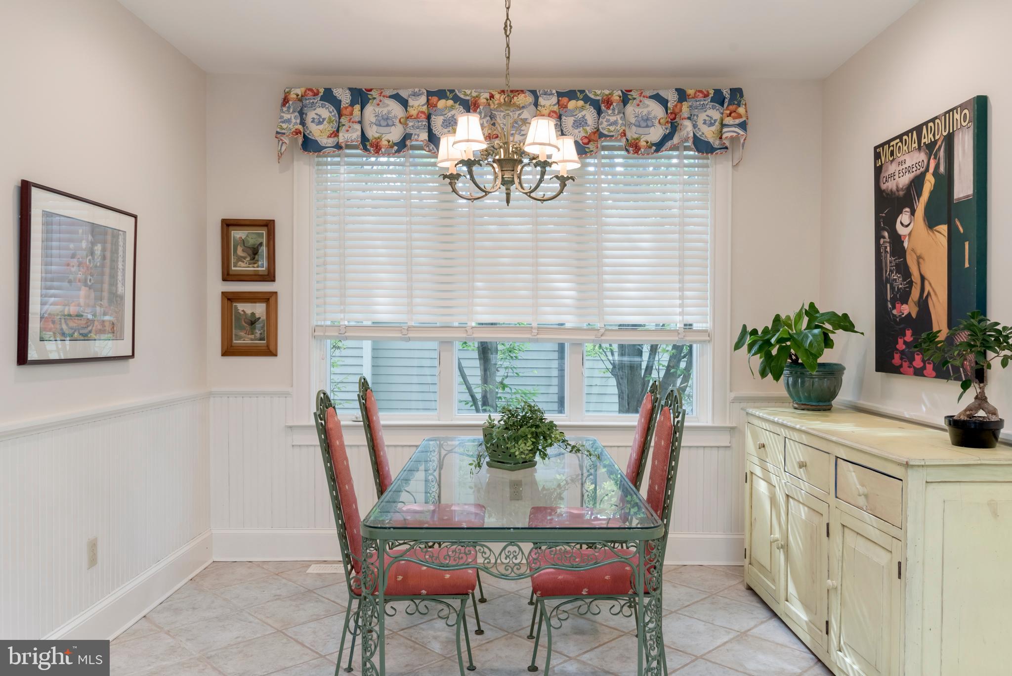 MURRAY HILL - Residential