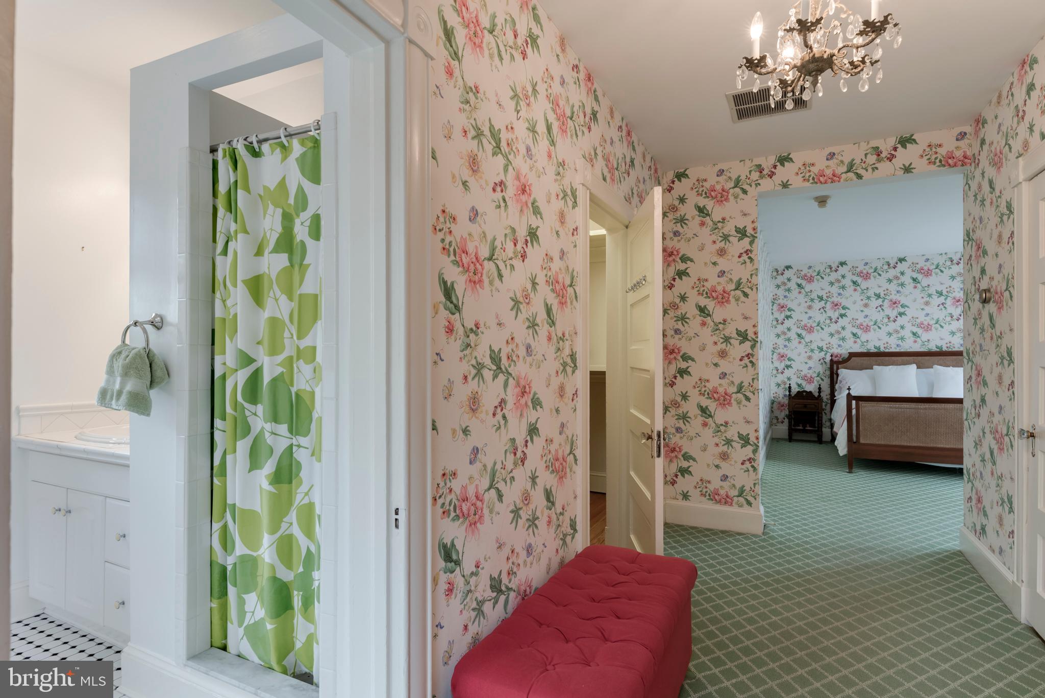 MURRAY HILL - Residential