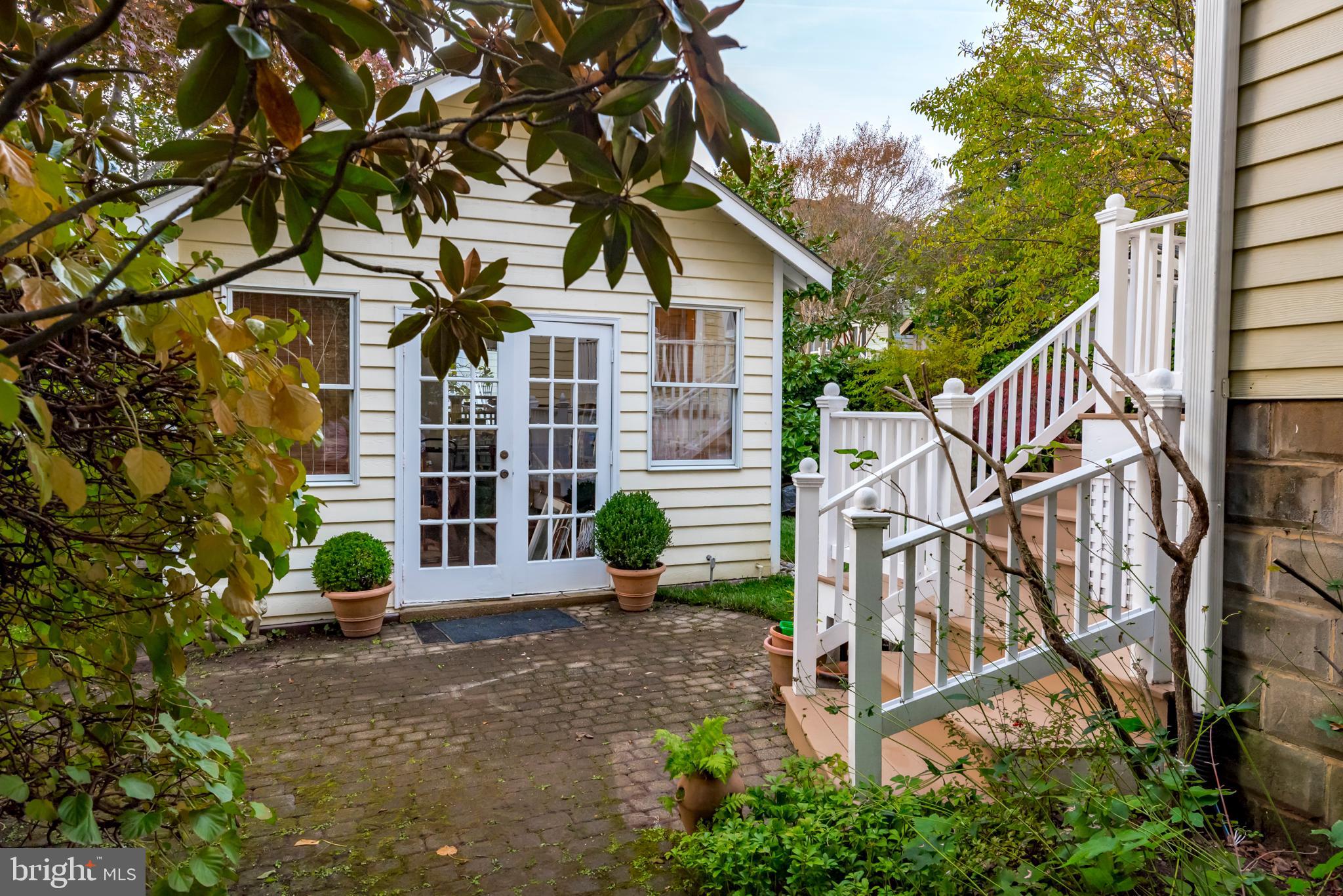 MURRAY HILL - Residential