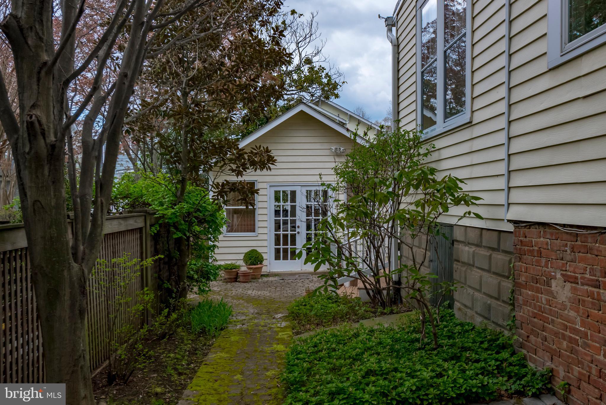 MURRAY HILL - Residential