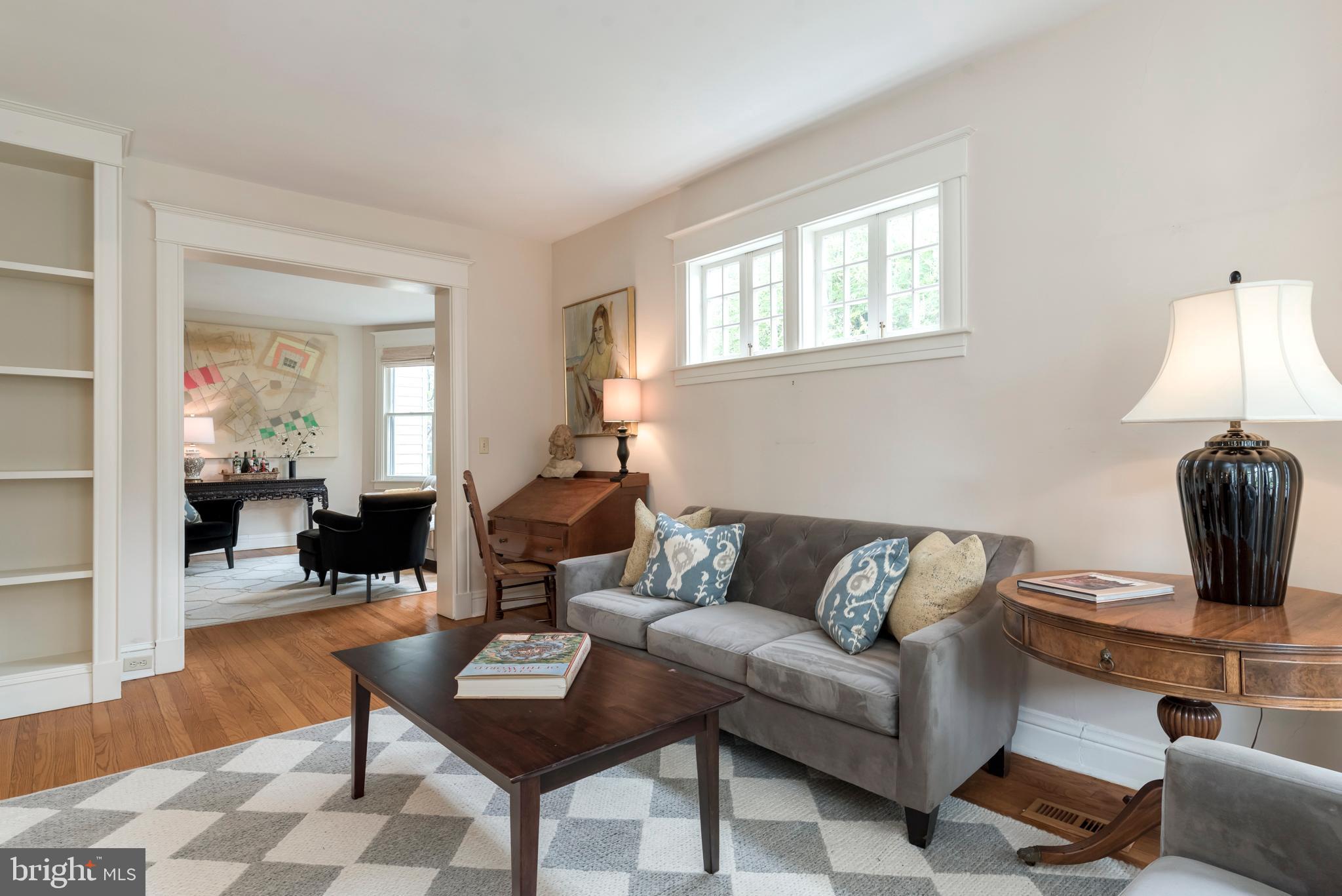 MURRAY HILL - Residential