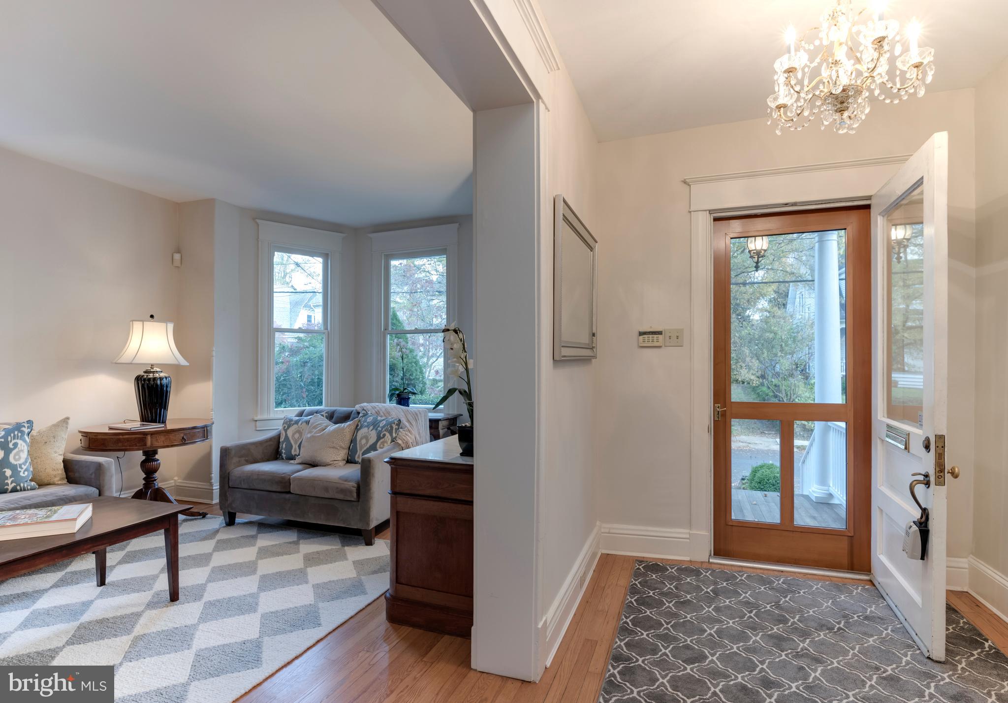 MURRAY HILL - Residential