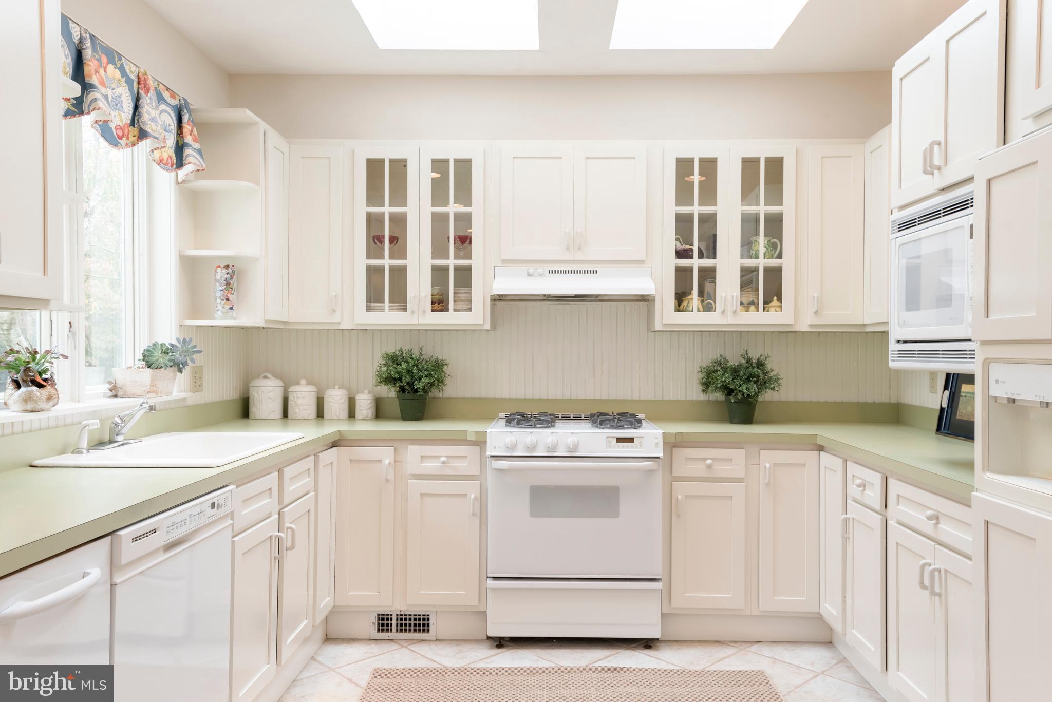 MURRAY HILL - Residential