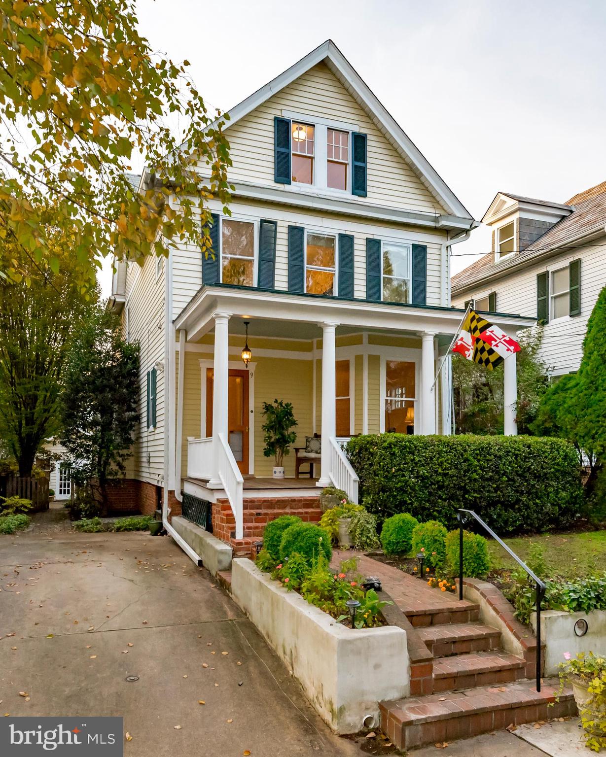 MURRAY HILL - Residential