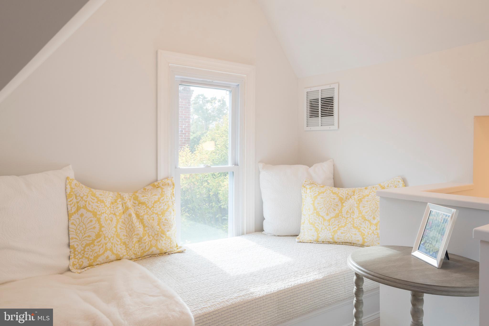 MURRAY HILL - Residential