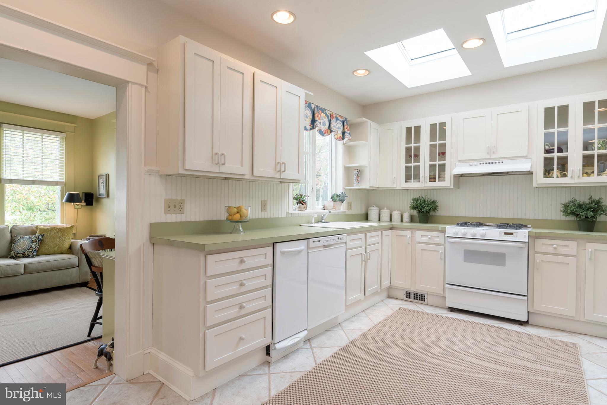 MURRAY HILL - Residential