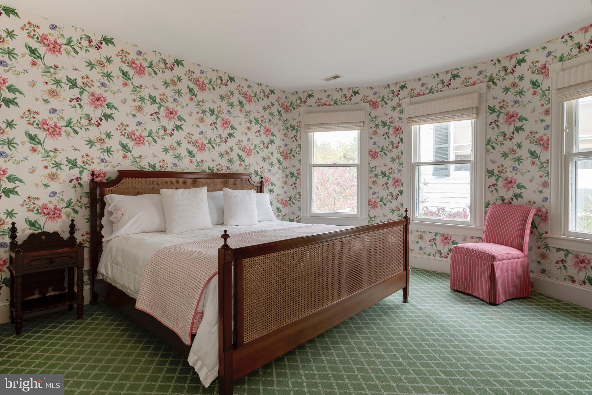 MURRAY HILL - Residential