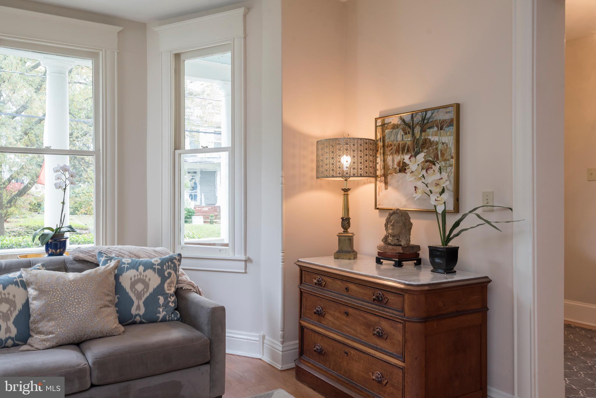 MURRAY HILL - Residential