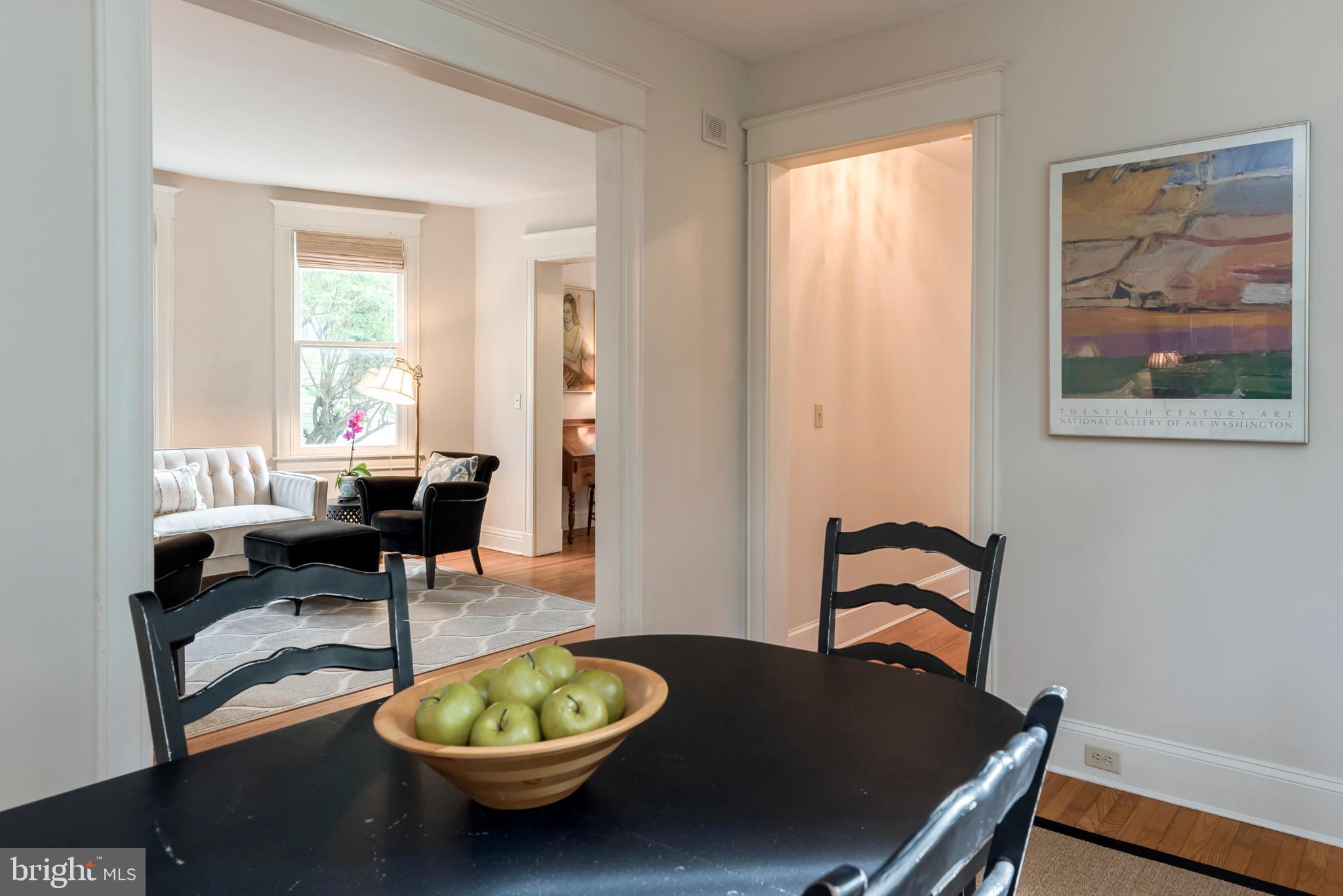 MURRAY HILL - Residential