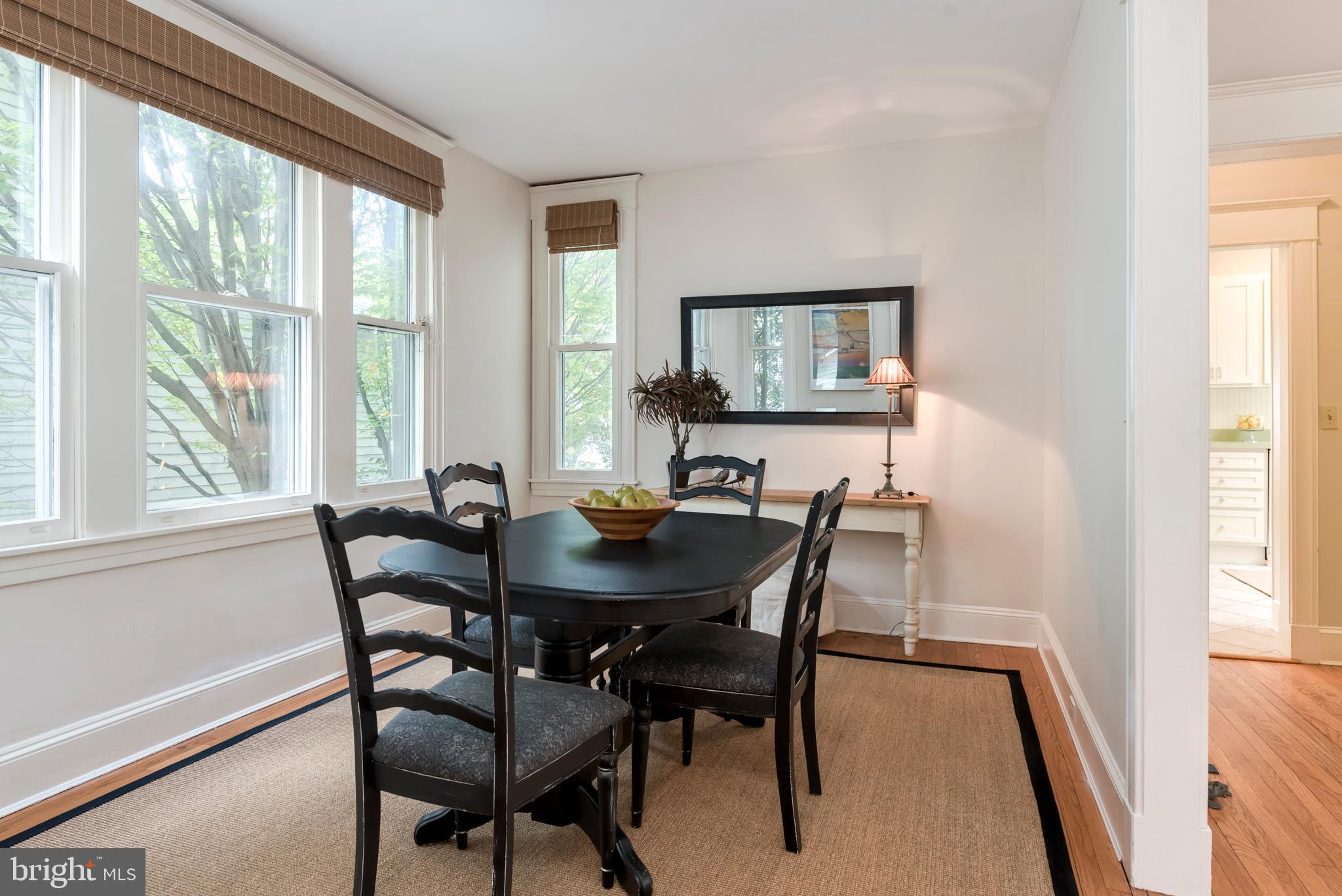 MURRAY HILL - Residential