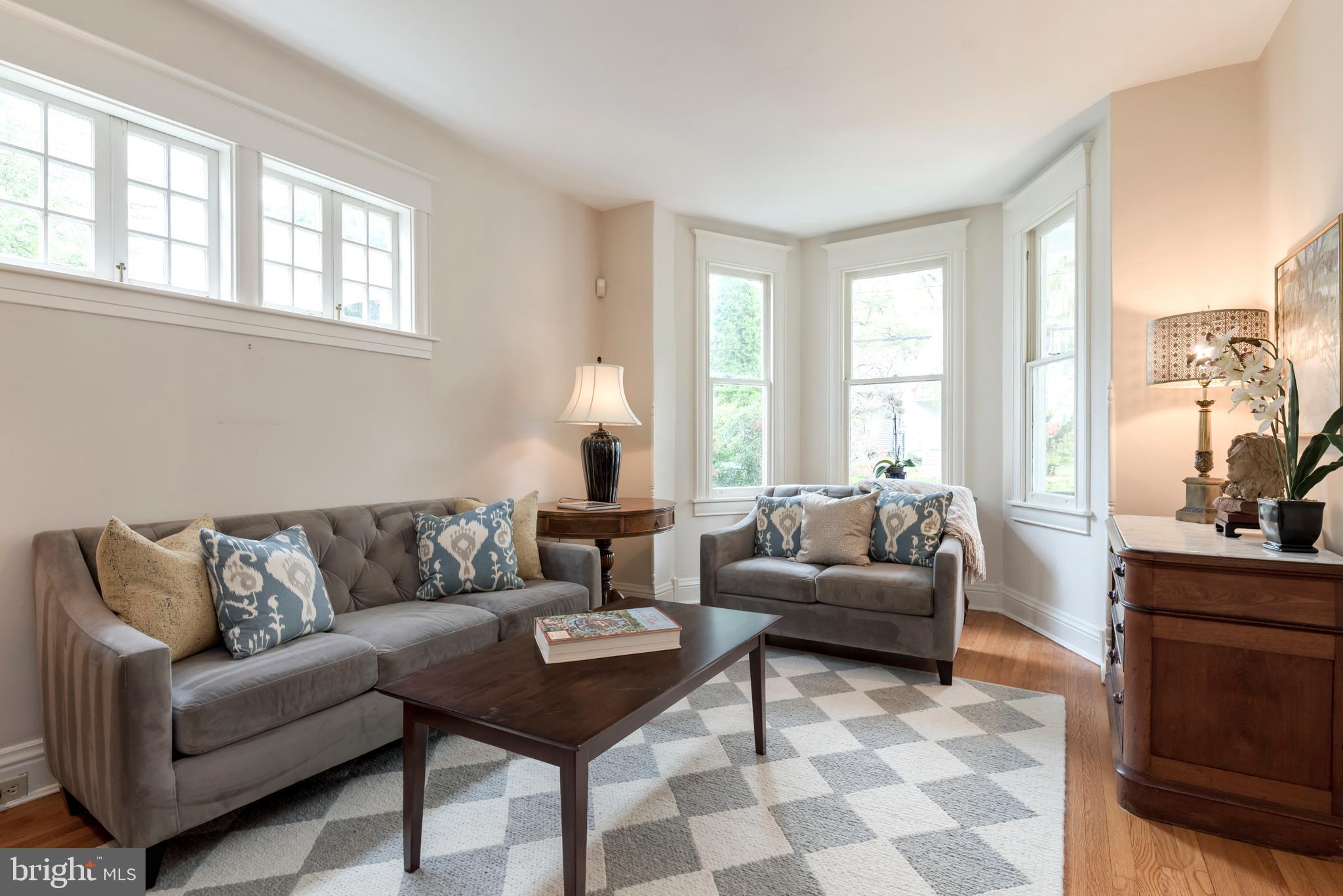 MURRAY HILL - Residential